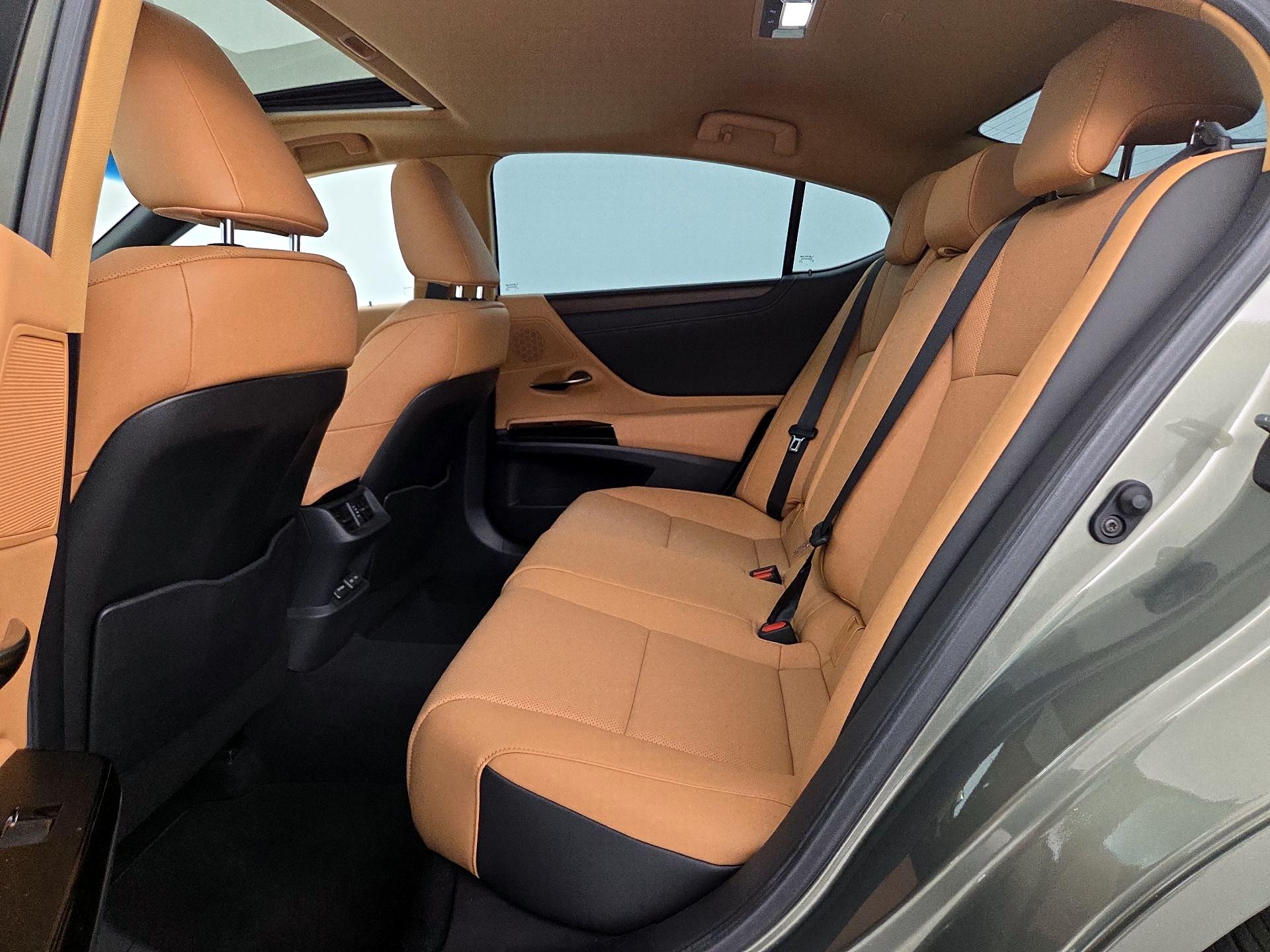 Thumbnail: 2025 Lexus ES - 20