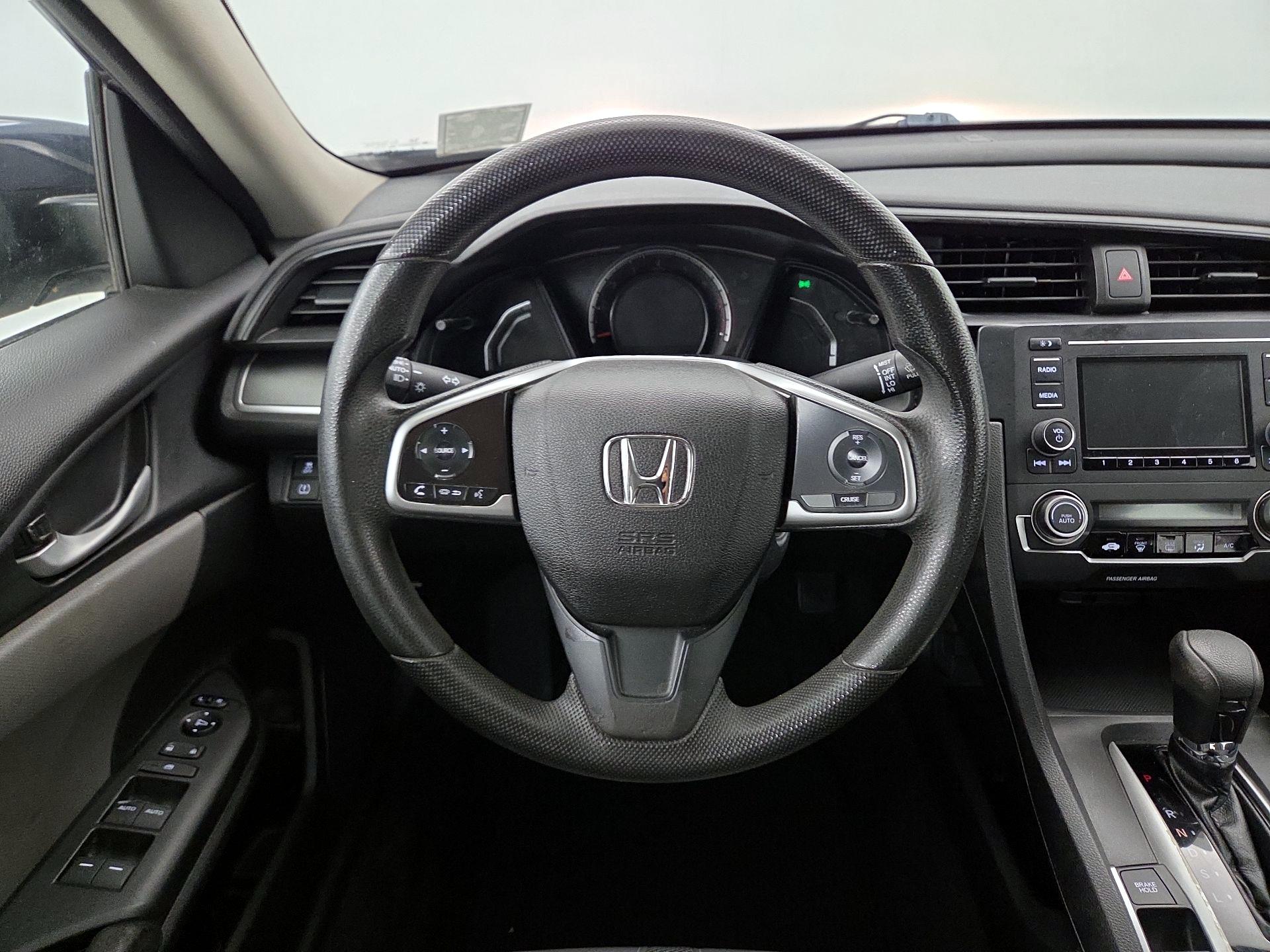 Thumbnail: 2017 Honda Civic - 10