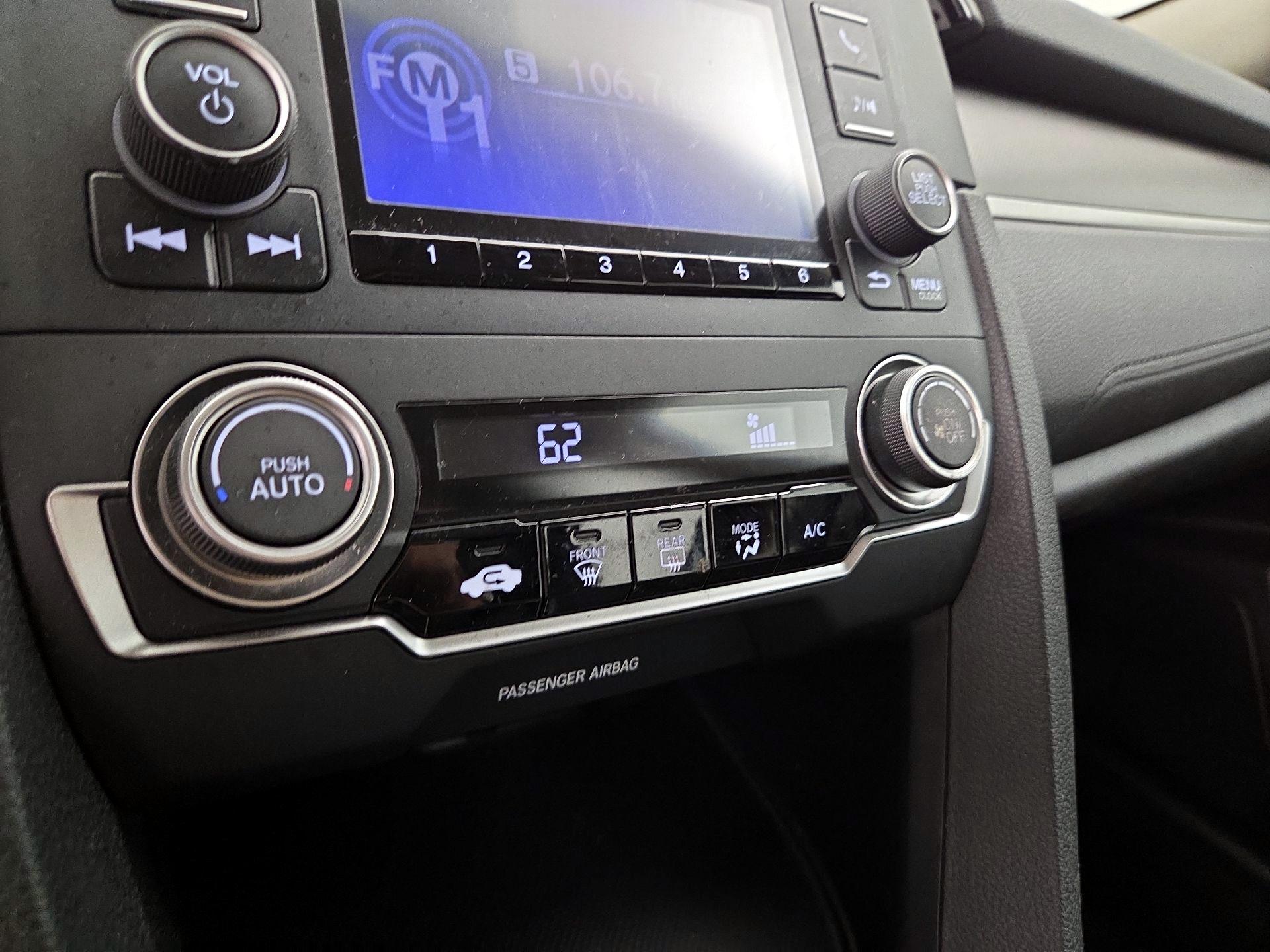 Thumbnail: 2017 Honda Civic - 16