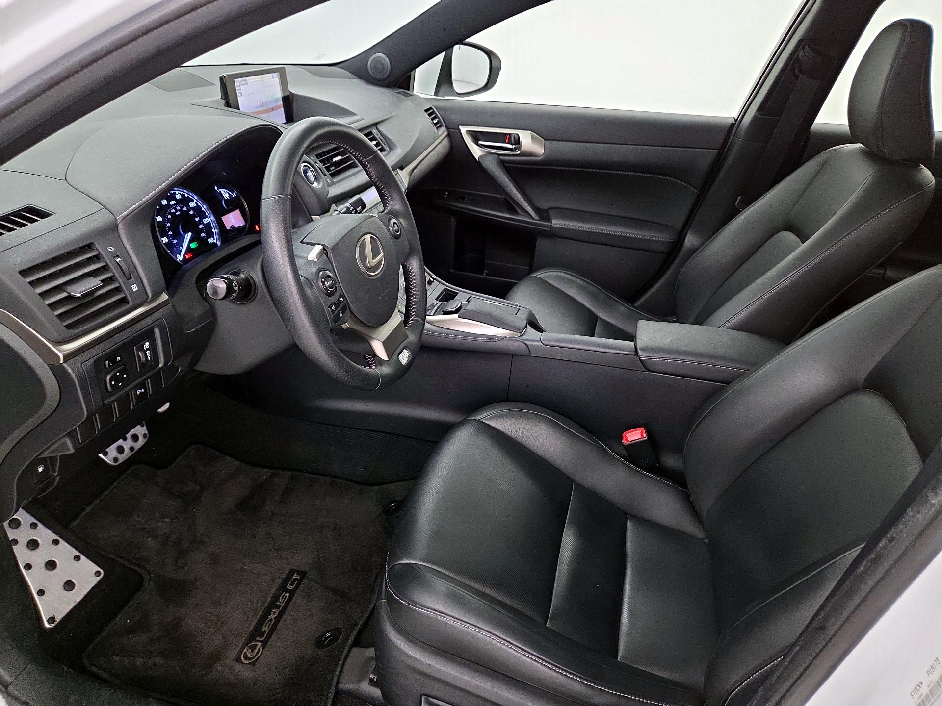 Thumbnail: 2014 Lexus CT - 11