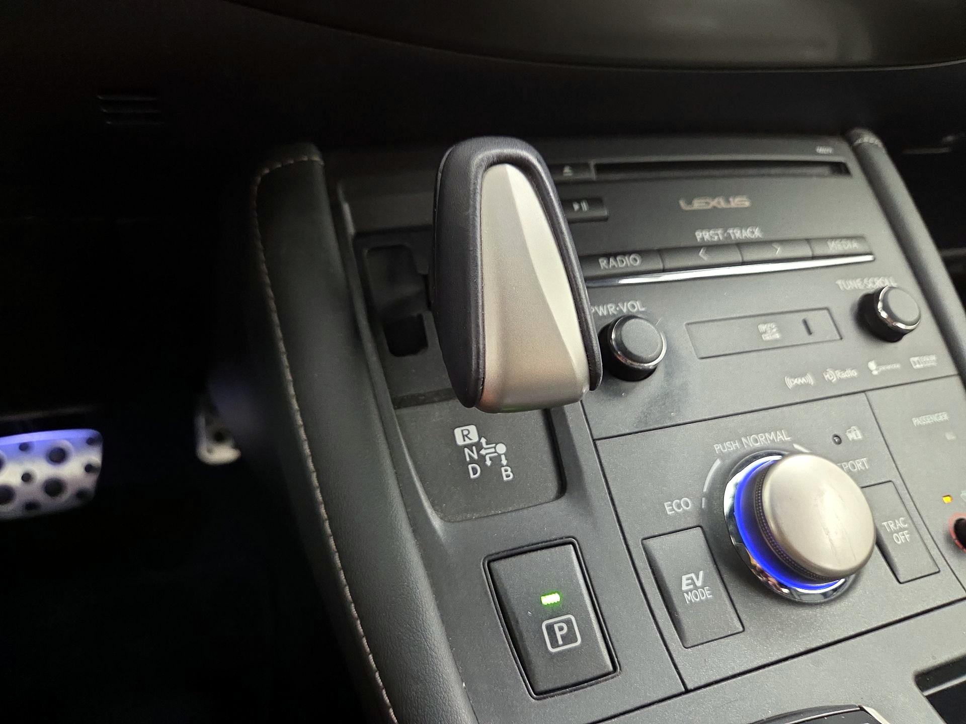 Thumbnail: 2014 Lexus CT - 18