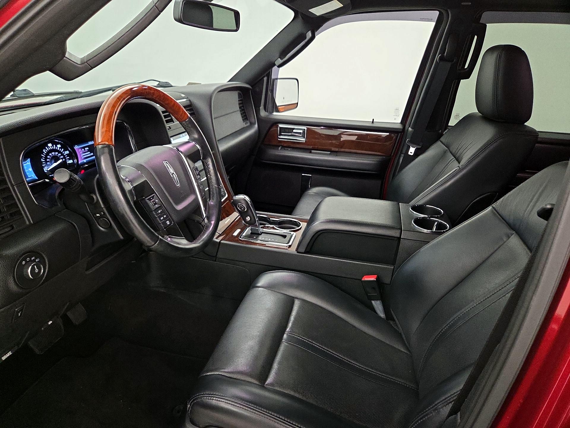 Thumbnail: 2017 Lincoln Navigator - 11