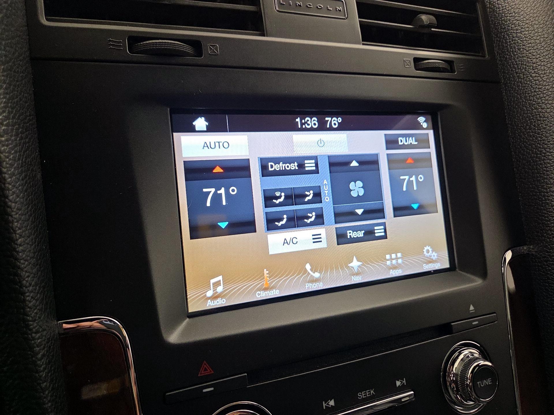 Thumbnail: 2017 Lincoln Navigator - 17