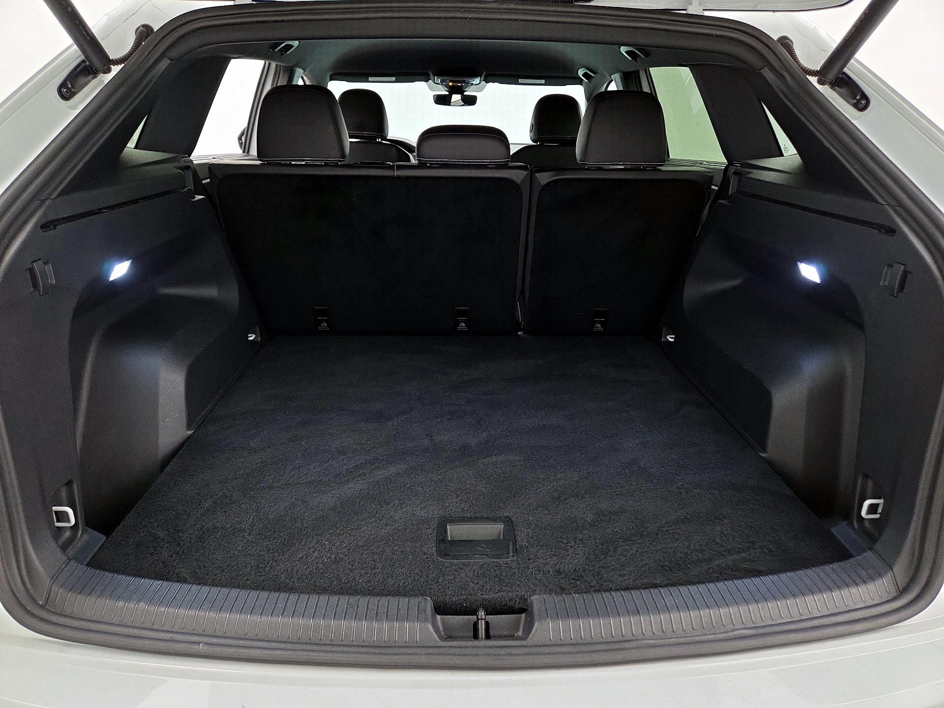 Thumbnail: 2024 Volkswagen Atlas - 20