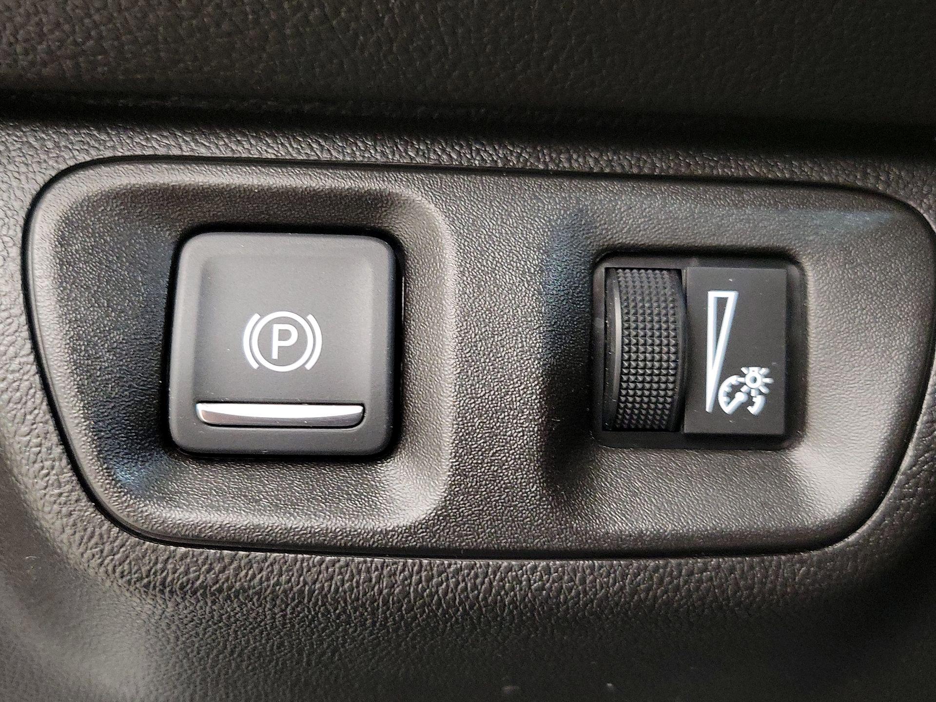 Thumbnail: 2023 GMC Acadia - 13