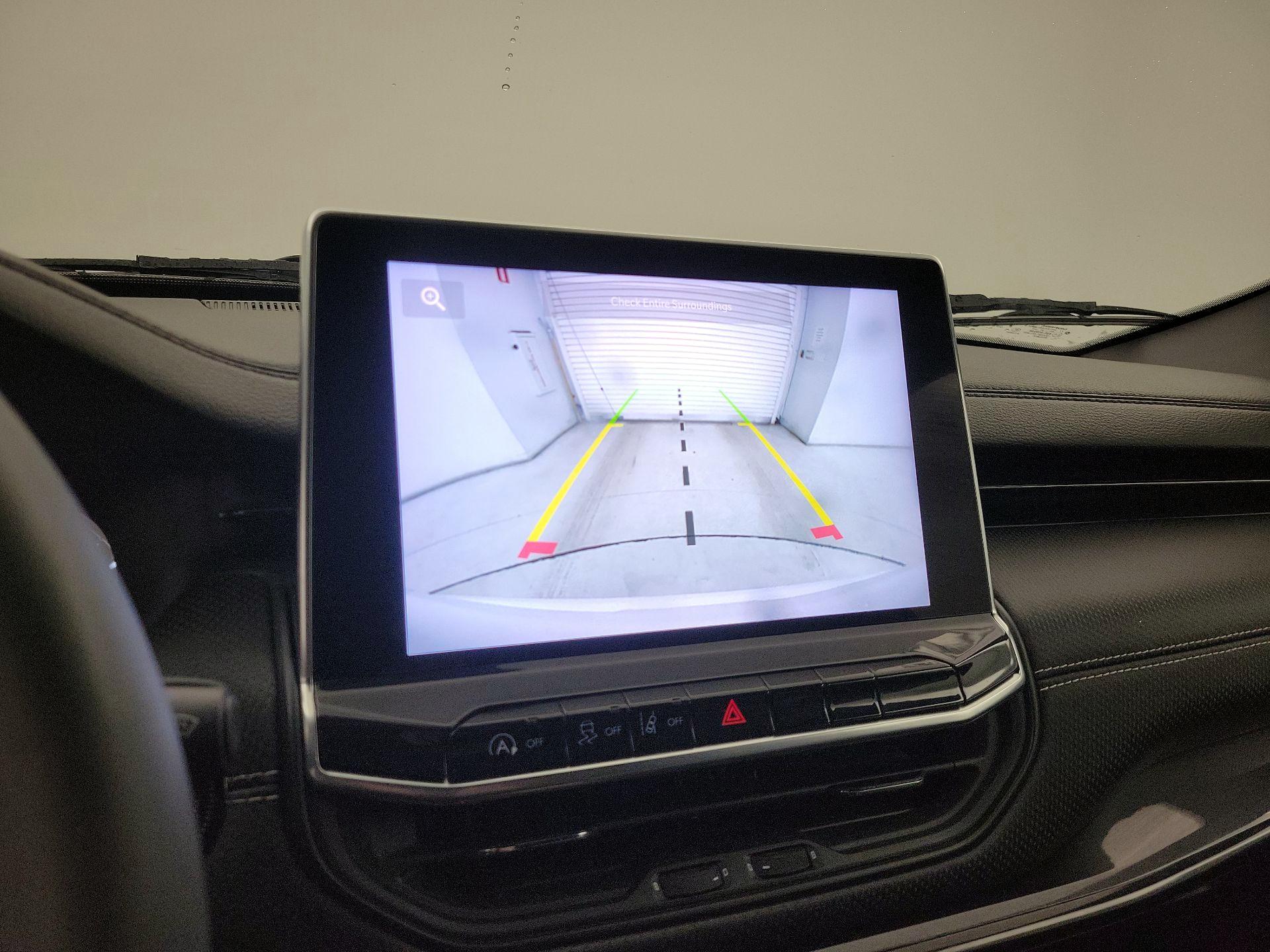 Thumbnail: 2023 Jeep Compass - 14