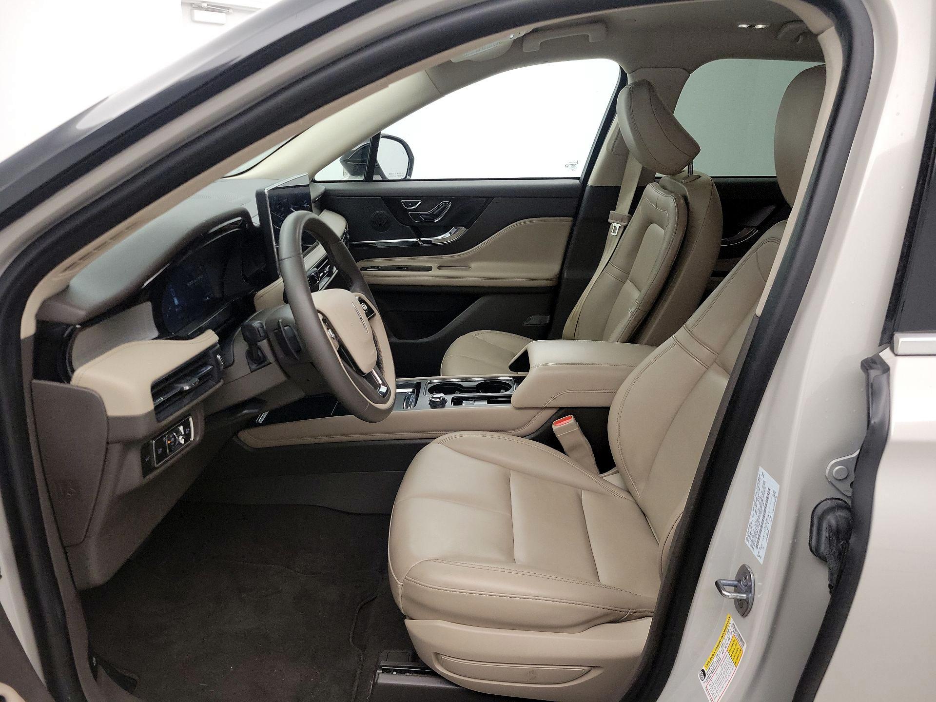 Thumbnail: 2024 Lincoln Corsair - 11