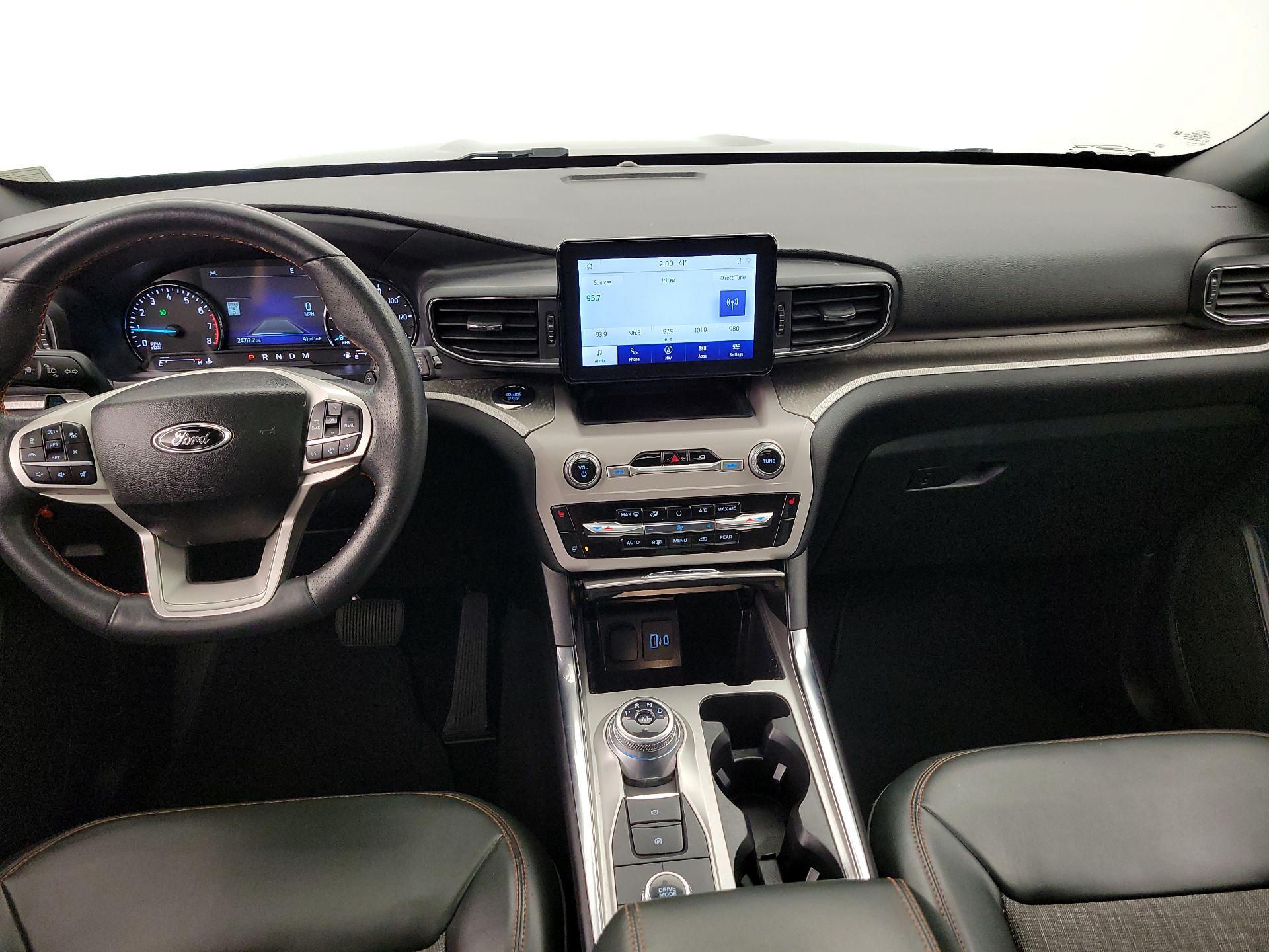 Thumbnail: 2023 Ford Explorer - 9