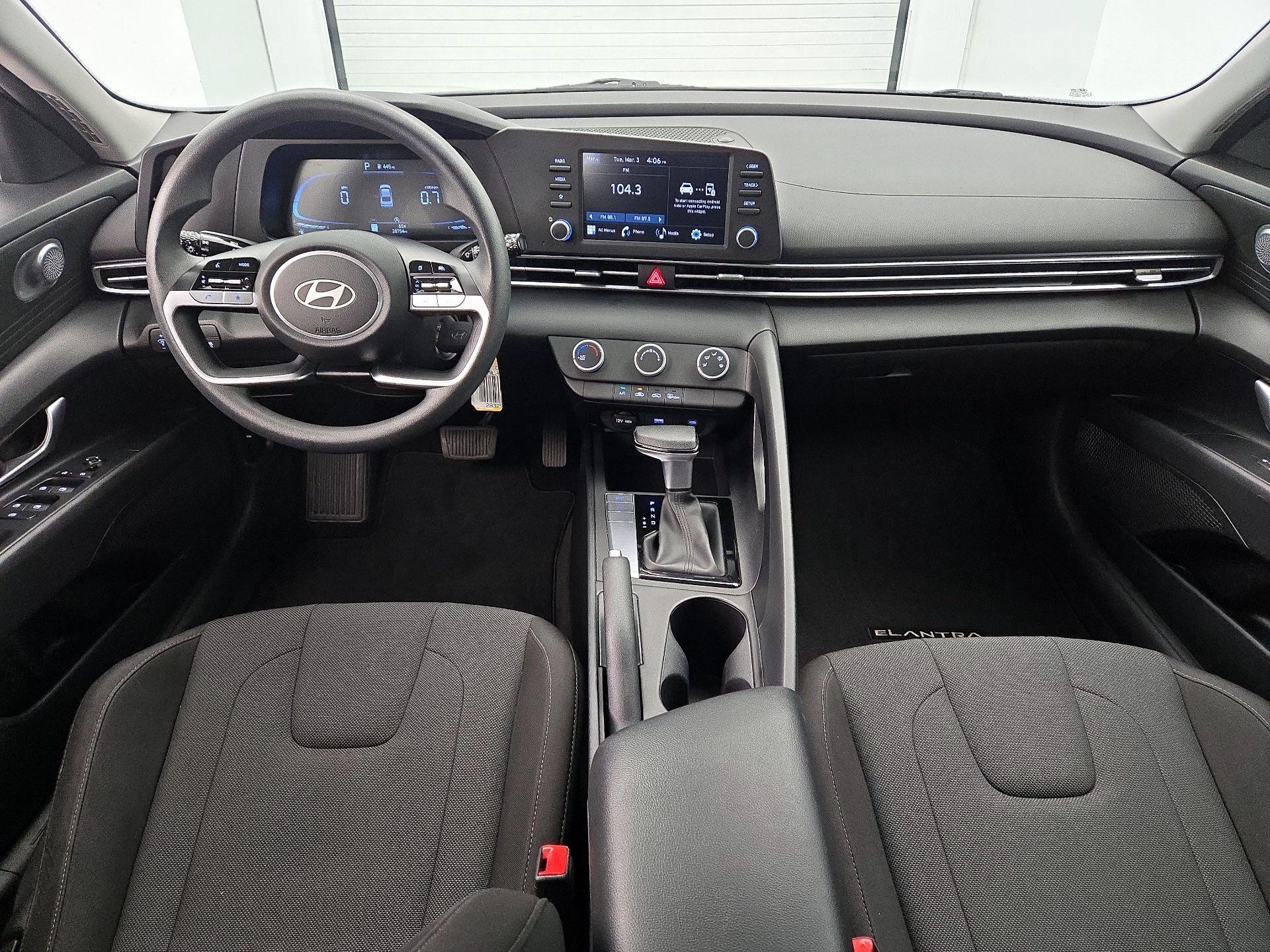 Thumbnail: 2025 Hyundai Elantra - 9