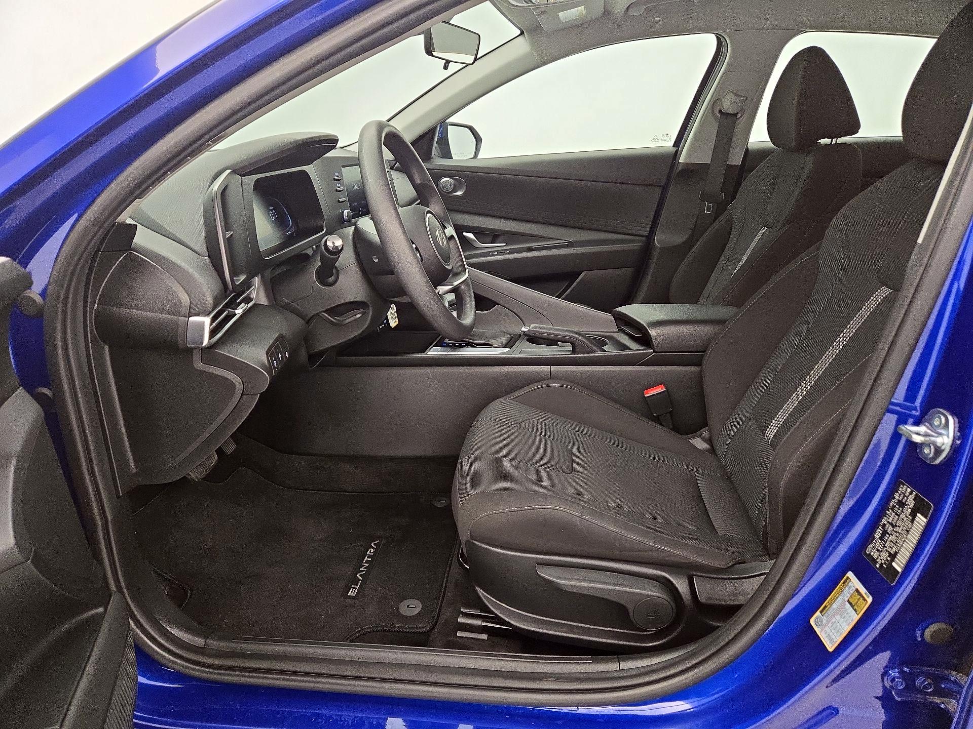 Thumbnail: 2025 Hyundai Elantra - 11