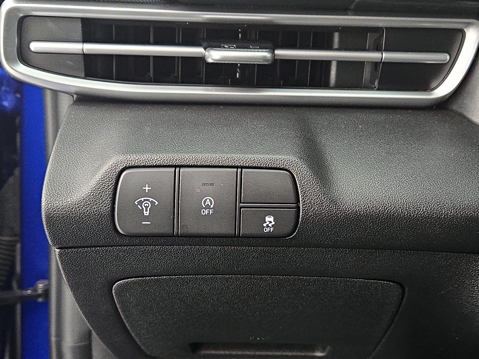 Thumbnail: 2025 Hyundai Elantra - 13