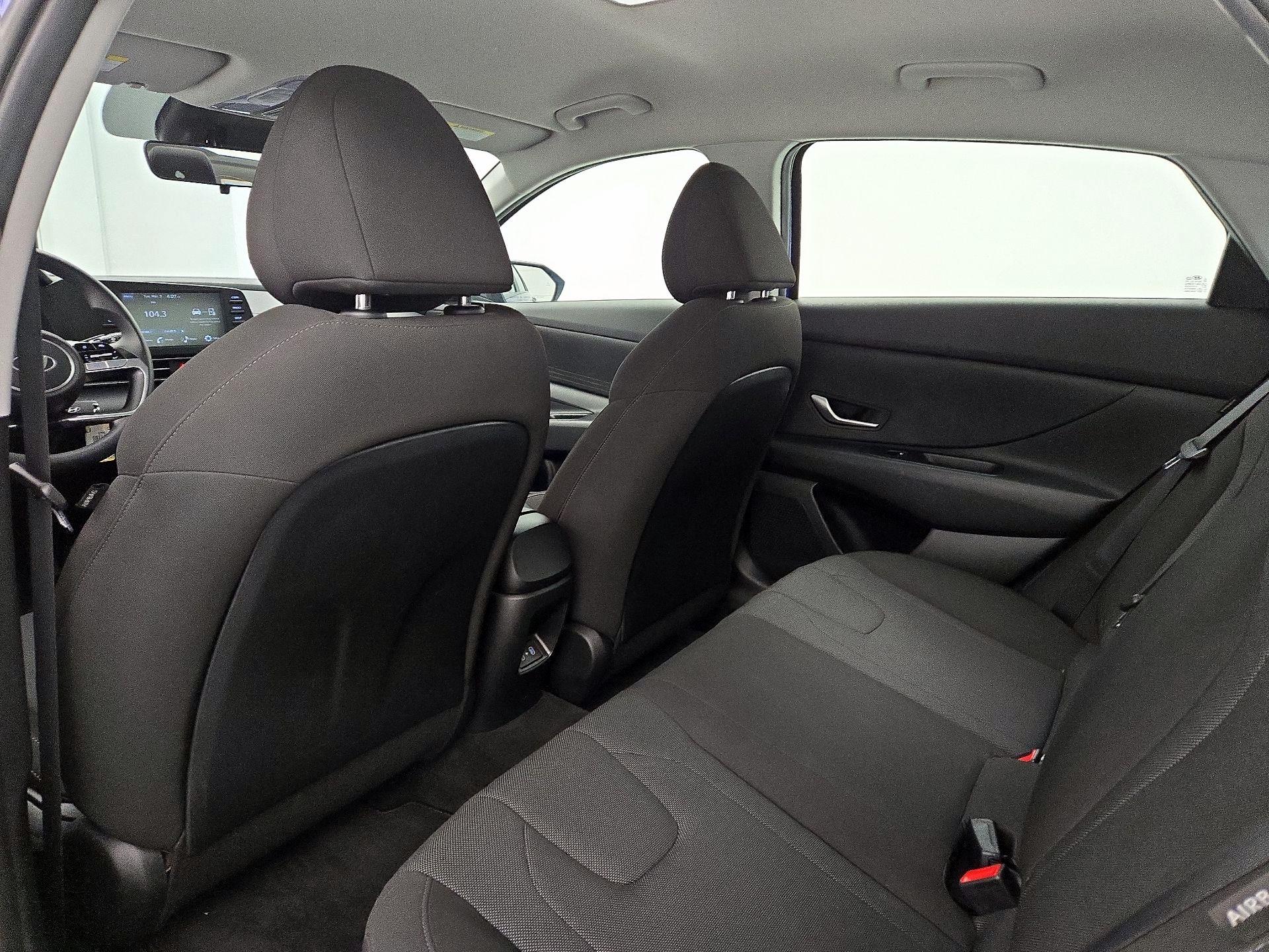 Thumbnail: 2025 Hyundai Elantra - 19