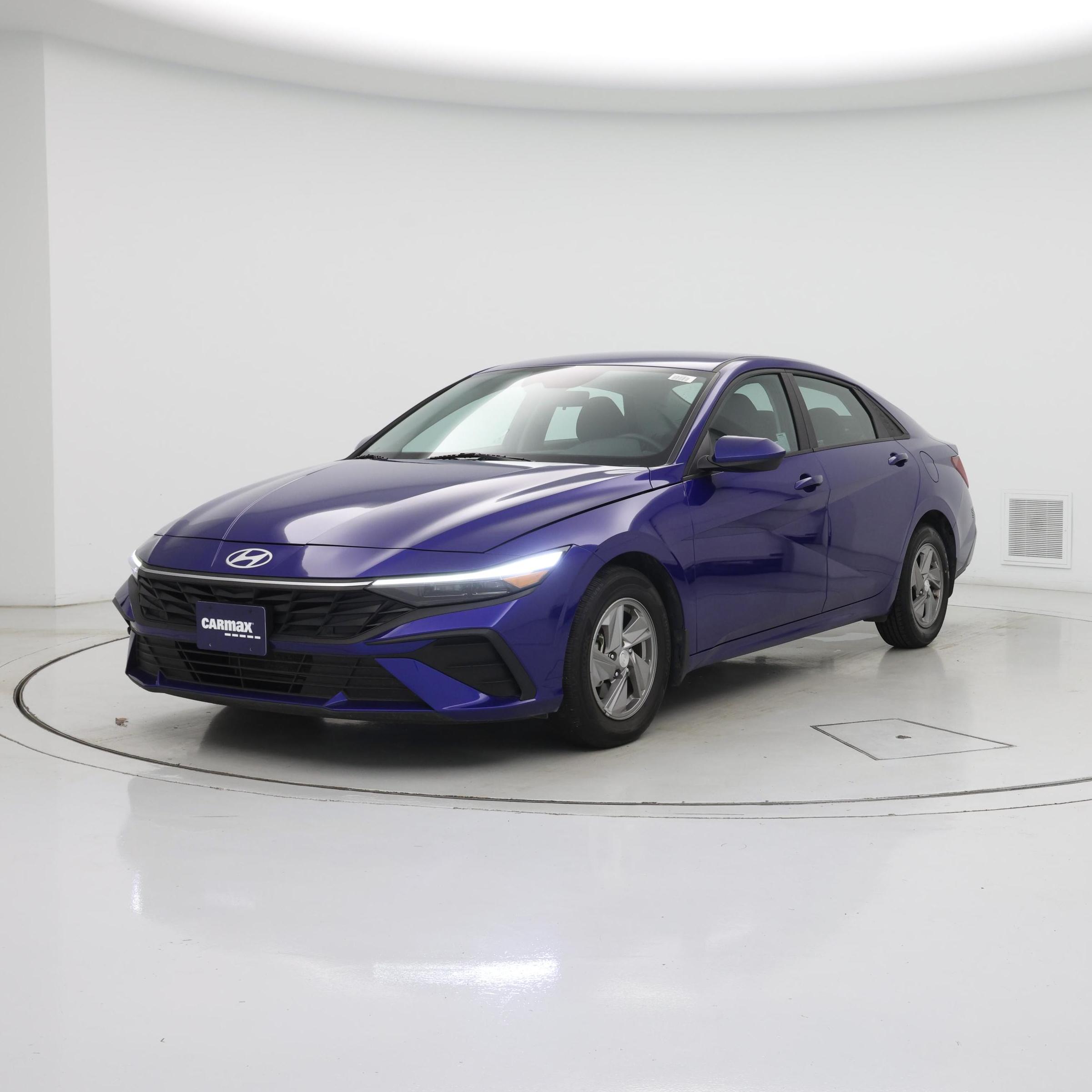 Thumbnail: 2025 Hyundai Elantra - 4