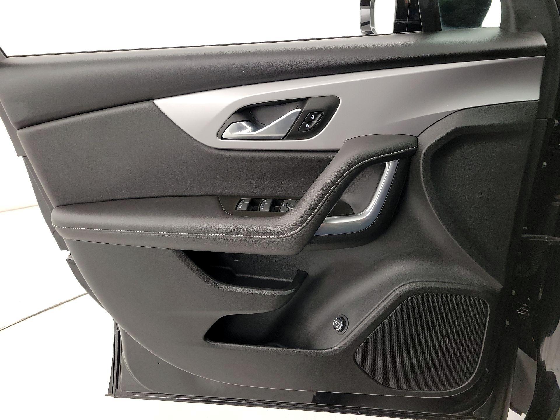 Thumbnail: 2023 Chevrolet Blazer - 12