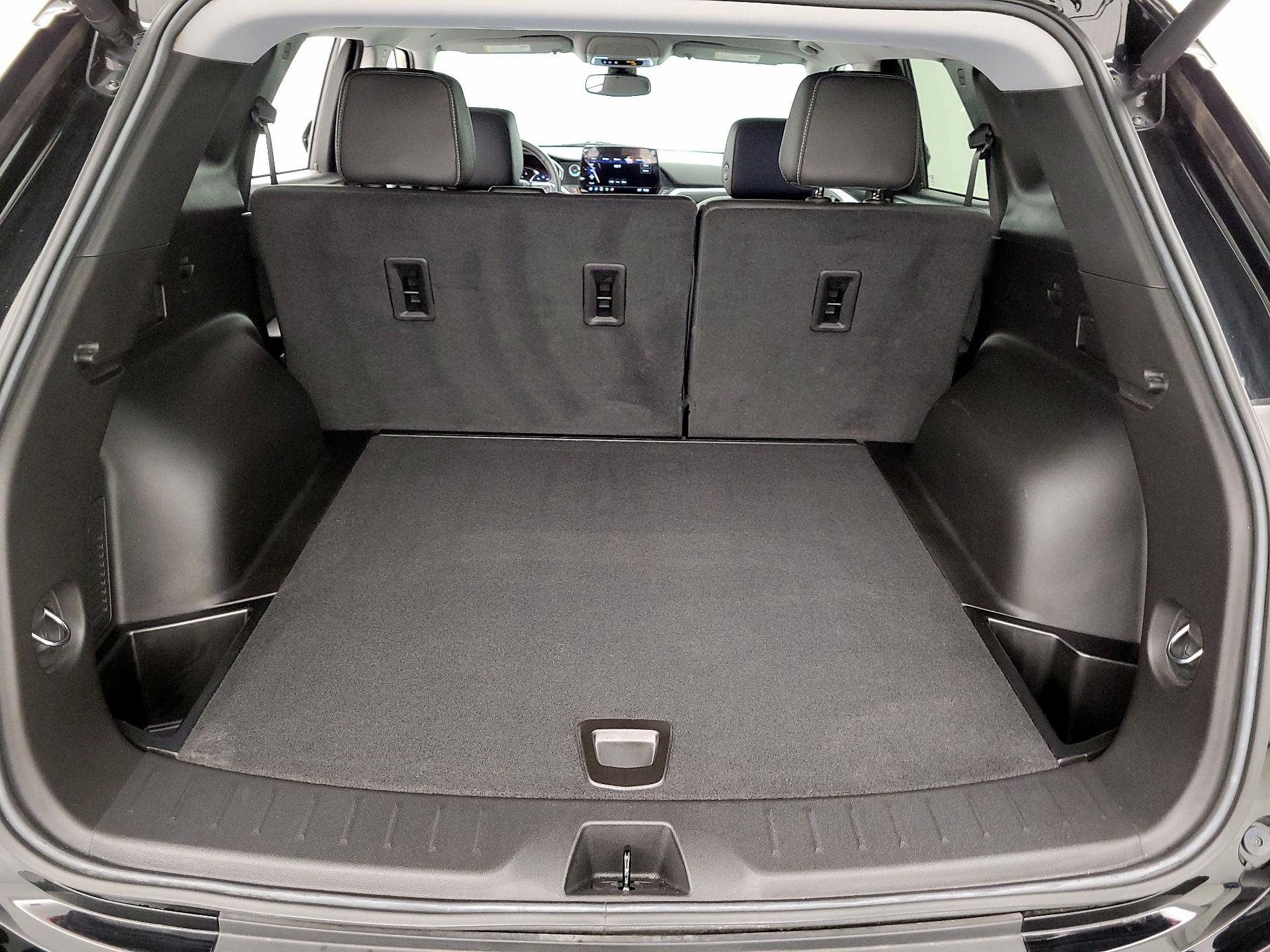 Thumbnail: 2023 Chevrolet Blazer - 20