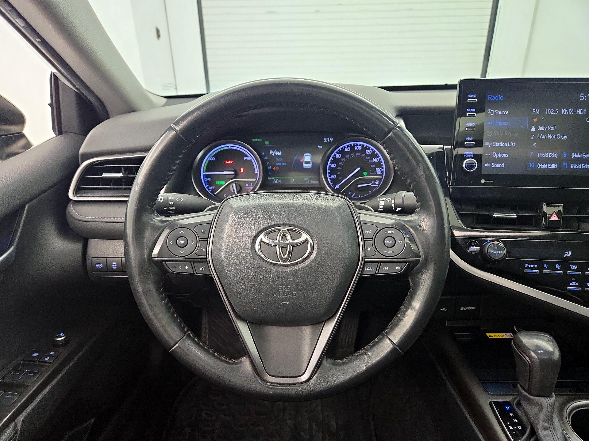 Thumbnail: 2023 Toyota Camry - 10