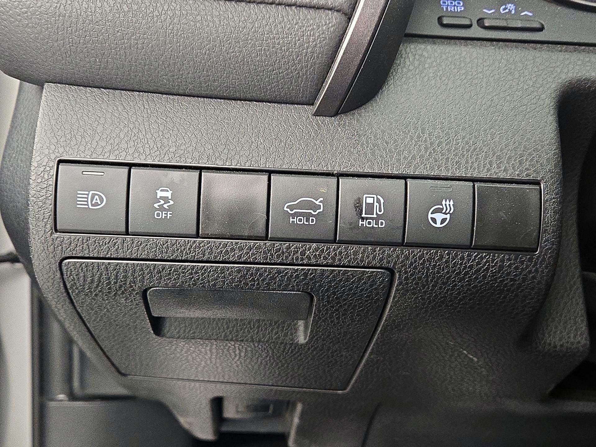 Thumbnail: 2023 Toyota Camry - 13