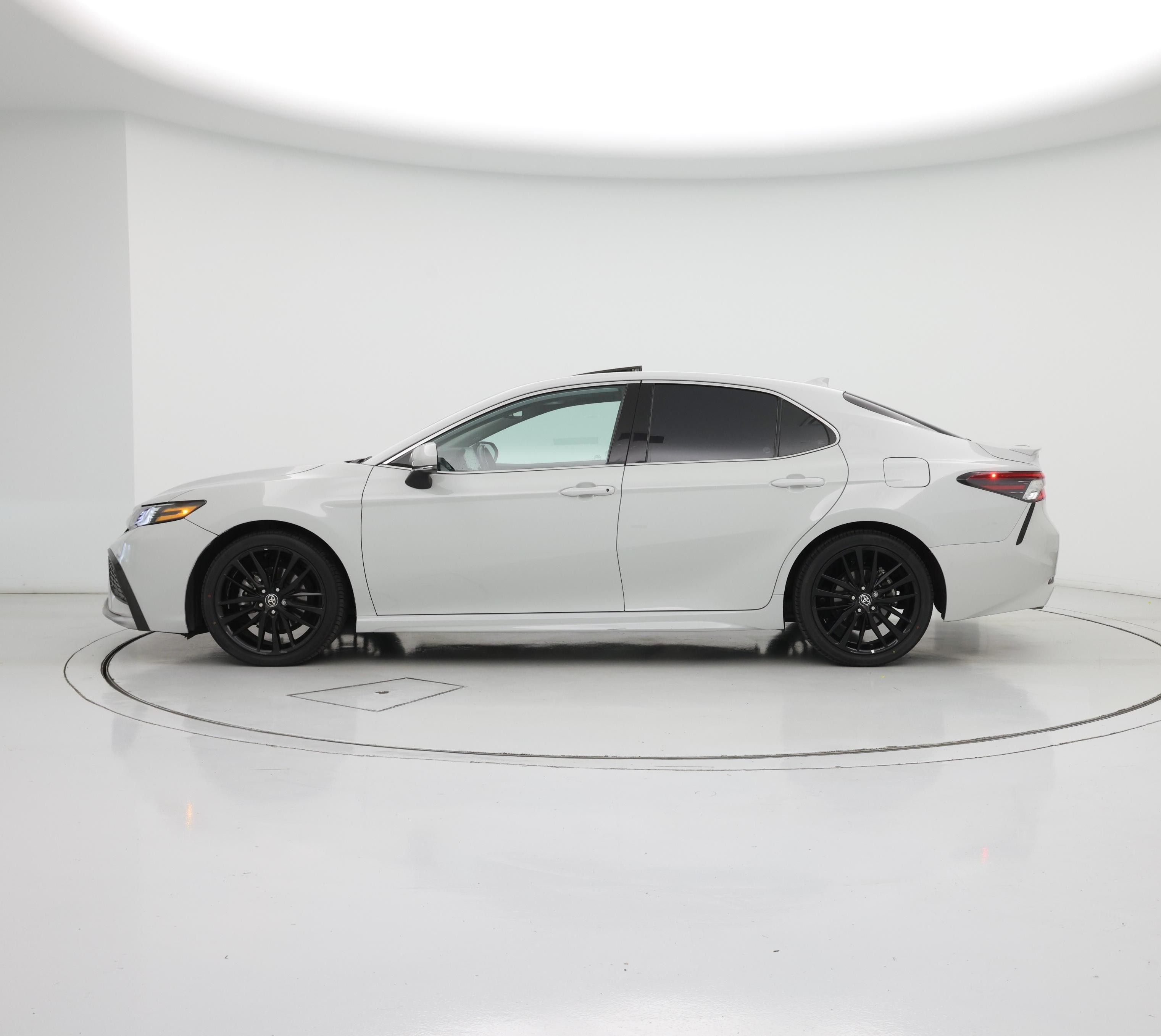 Thumbnail: 2023 Toyota Camry - 3