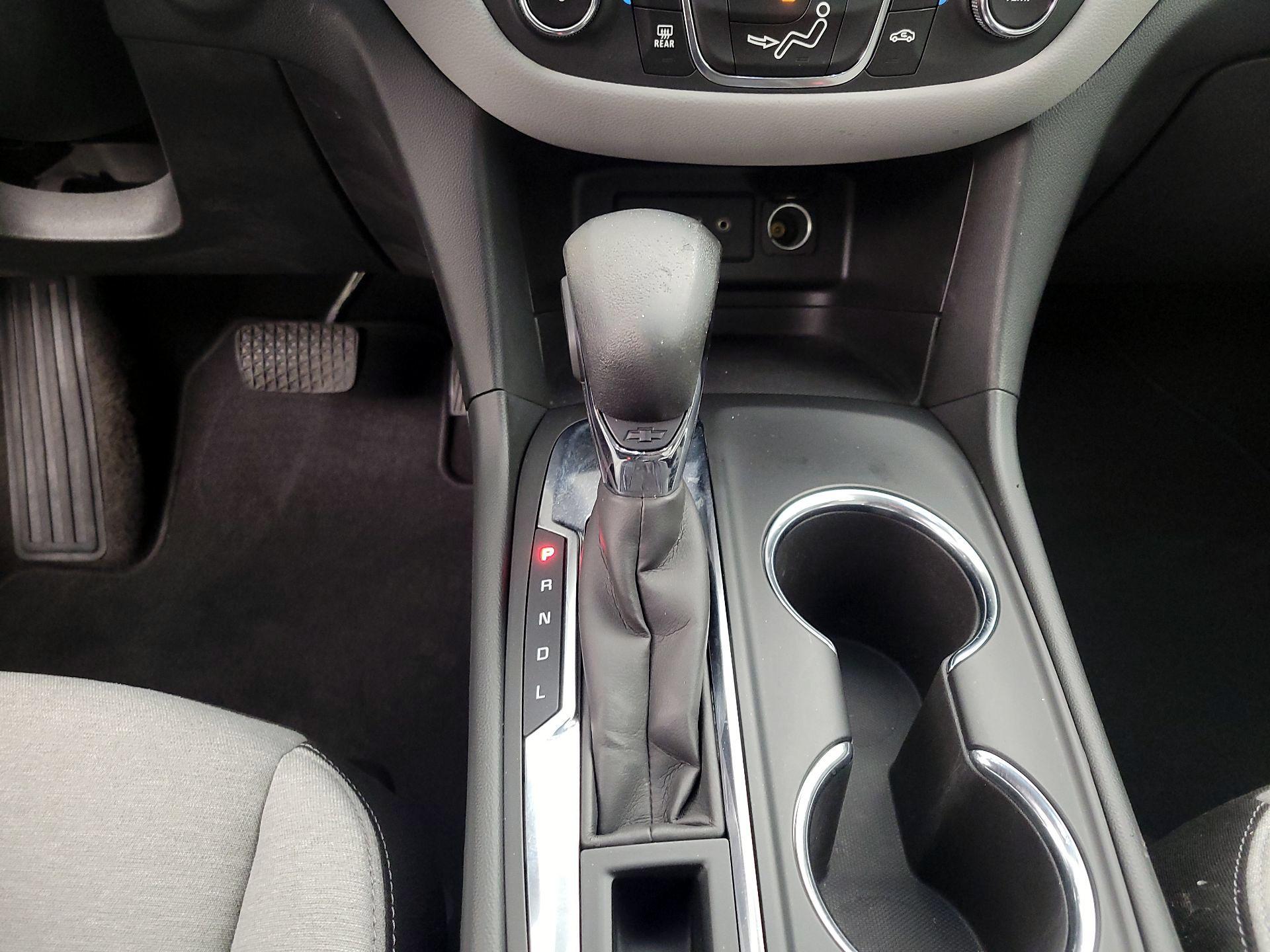 Thumbnail: 2022 Chevrolet Equinox - 17