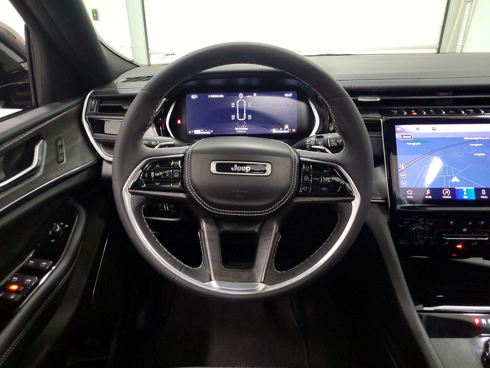 Thumbnail: 2023 Jeep Grand Cherokee L - 10