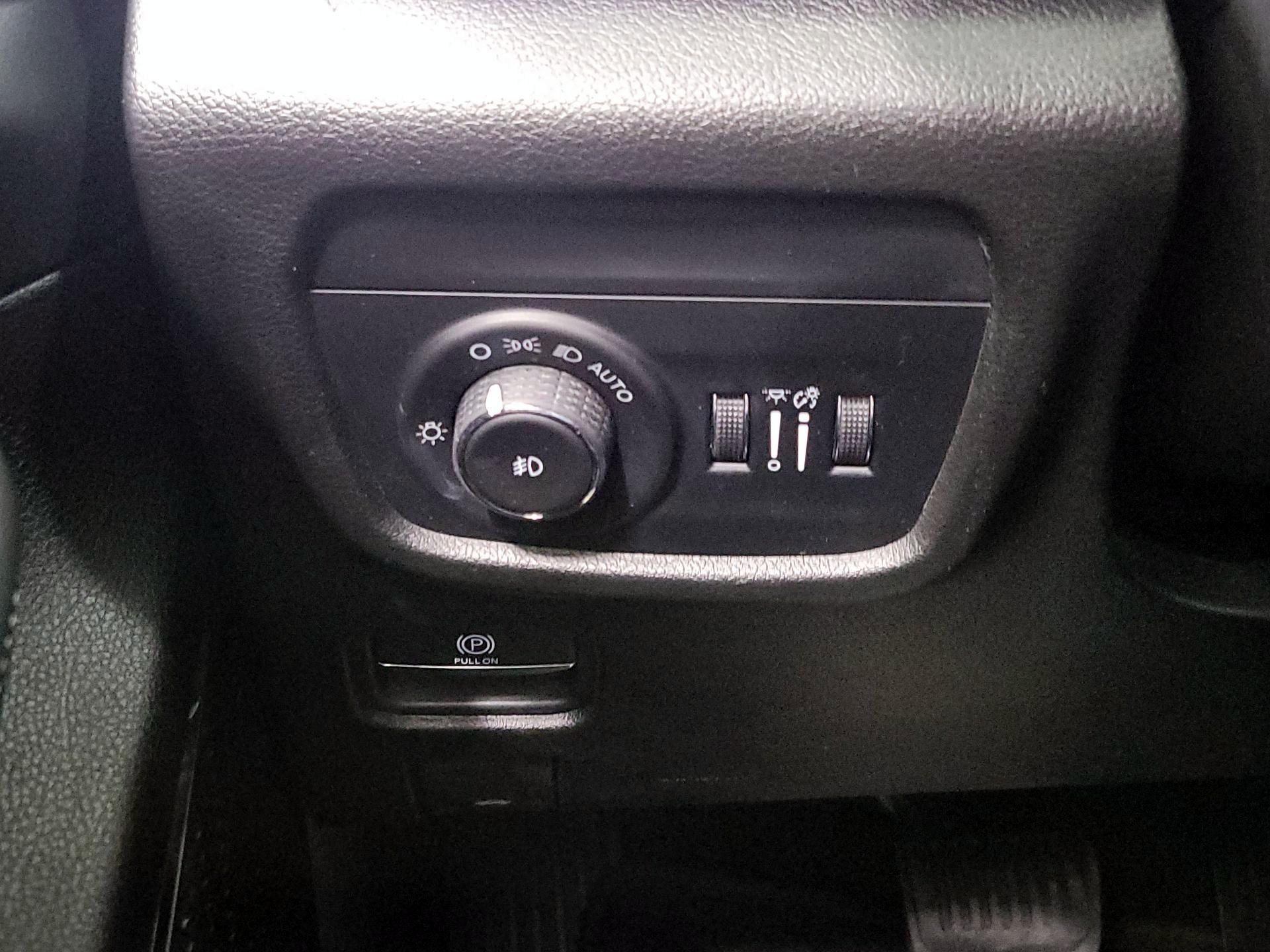 Thumbnail: 2023 Jeep Grand Cherokee L - 13