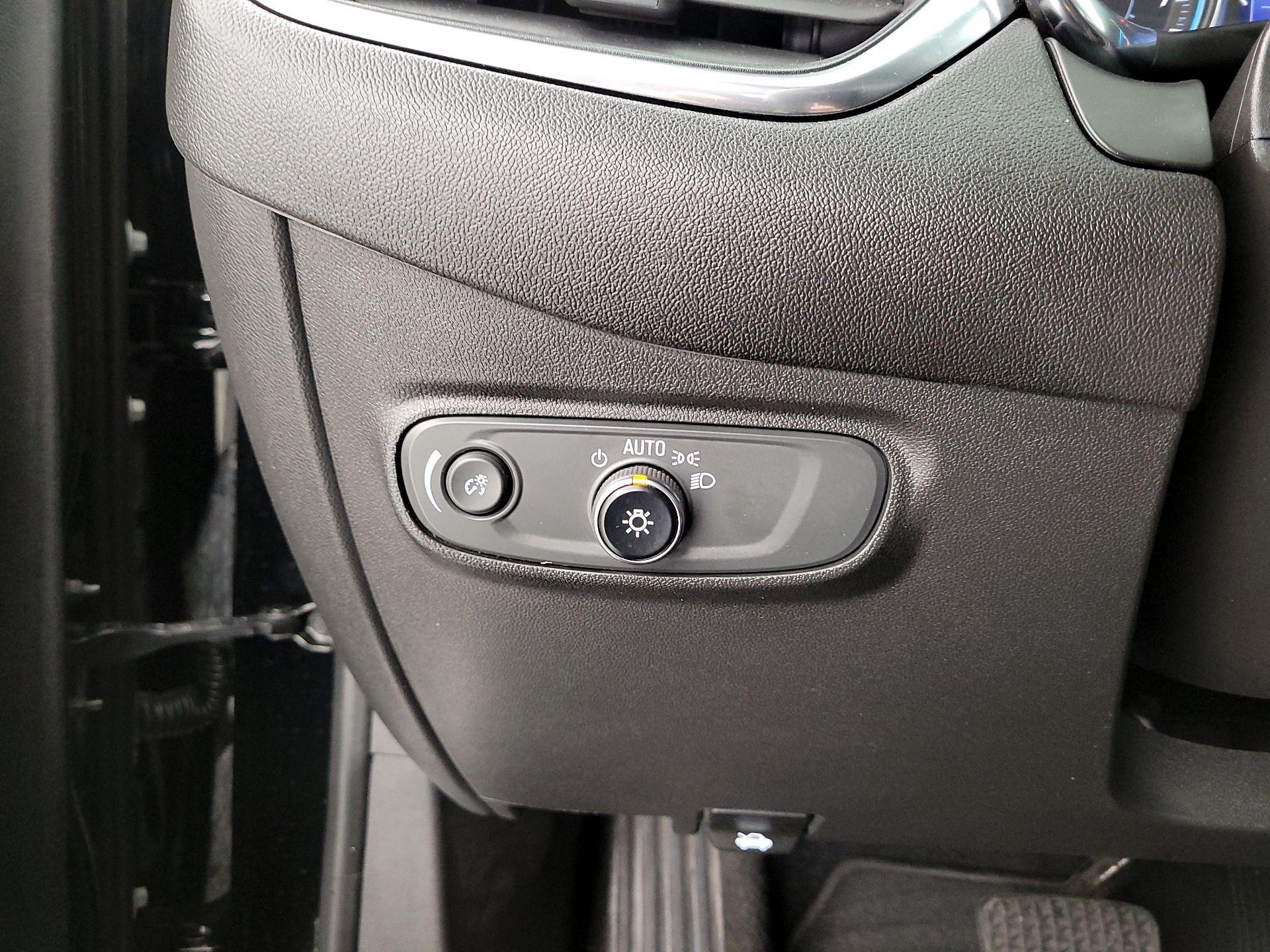 Thumbnail: 2023 Chevrolet Equinox - 13