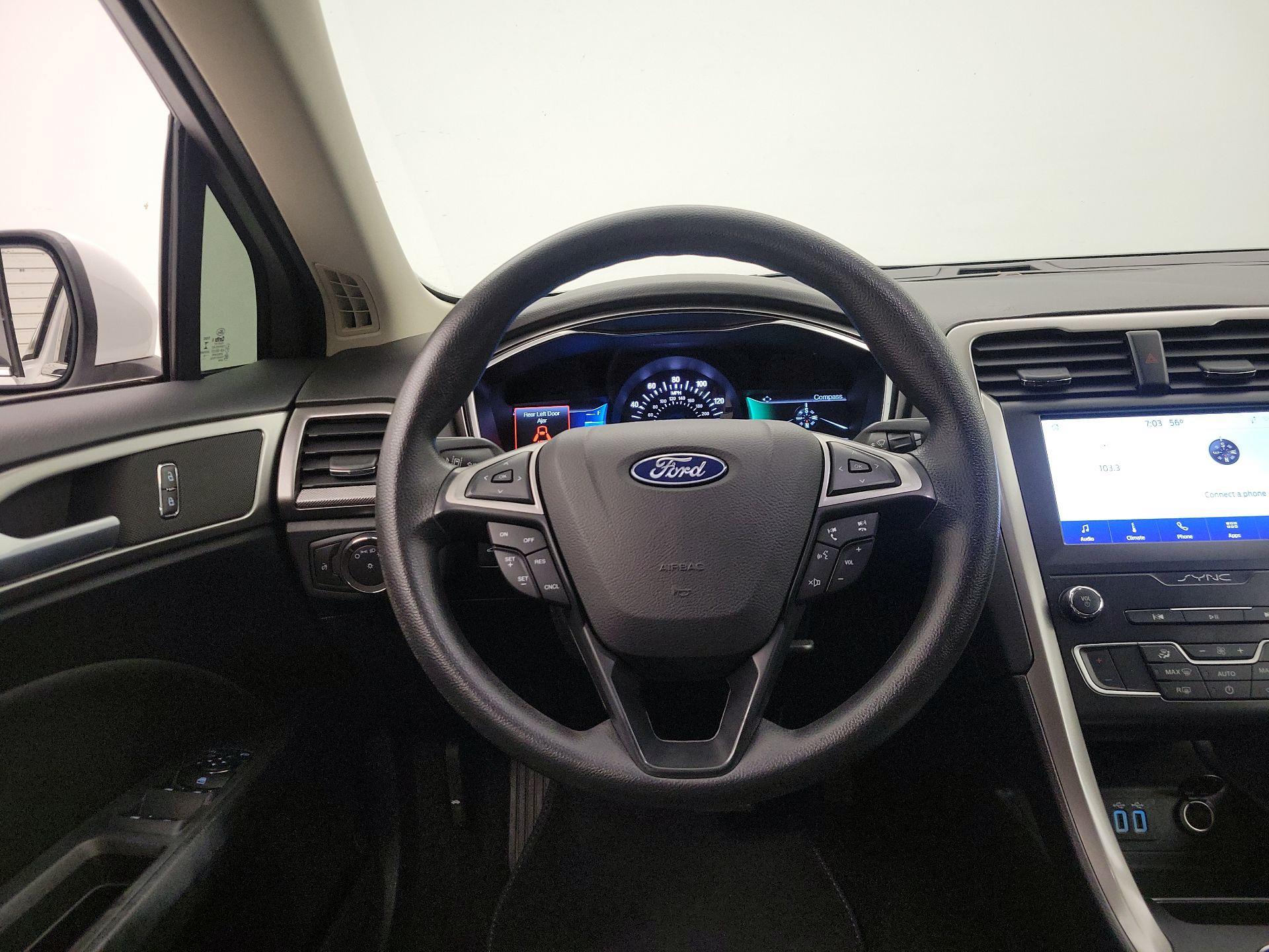 Thumbnail: 2020 Ford Fusion - 10