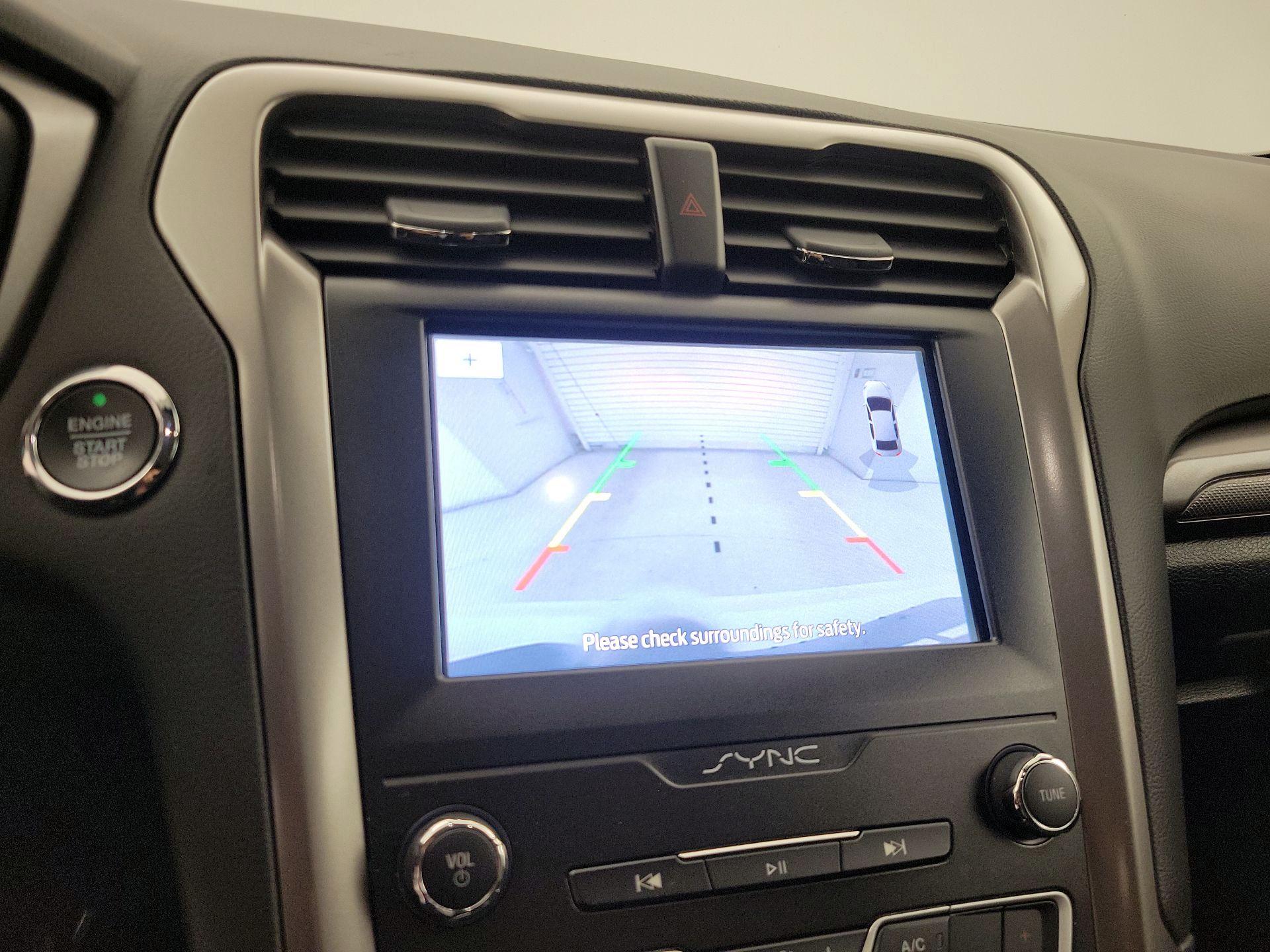 Thumbnail: 2020 Ford Fusion - 14