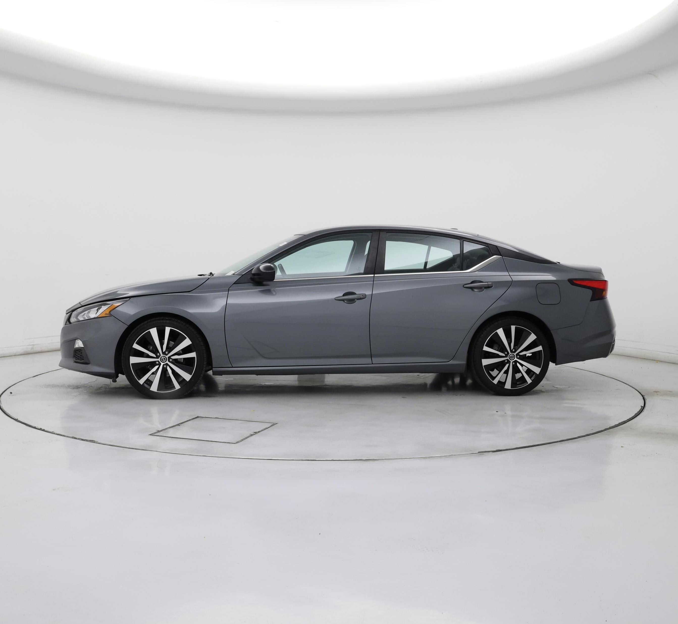 Thumbnail: 2020 Nissan Altima - 3