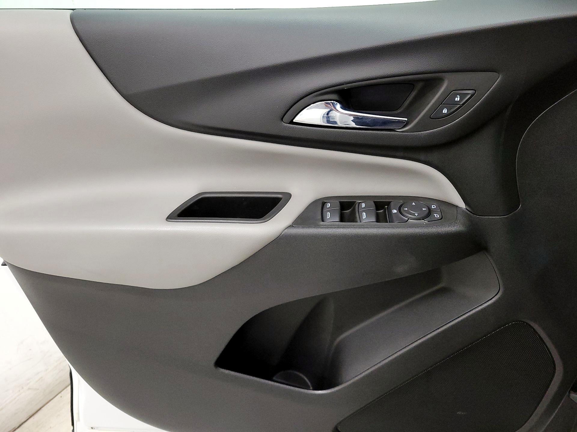 Thumbnail: 2022 Chevrolet Equinox - 12