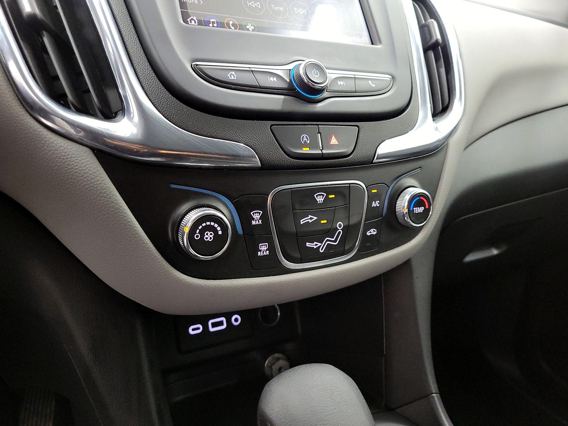 Thumbnail: 2022 Chevrolet Equinox - 16