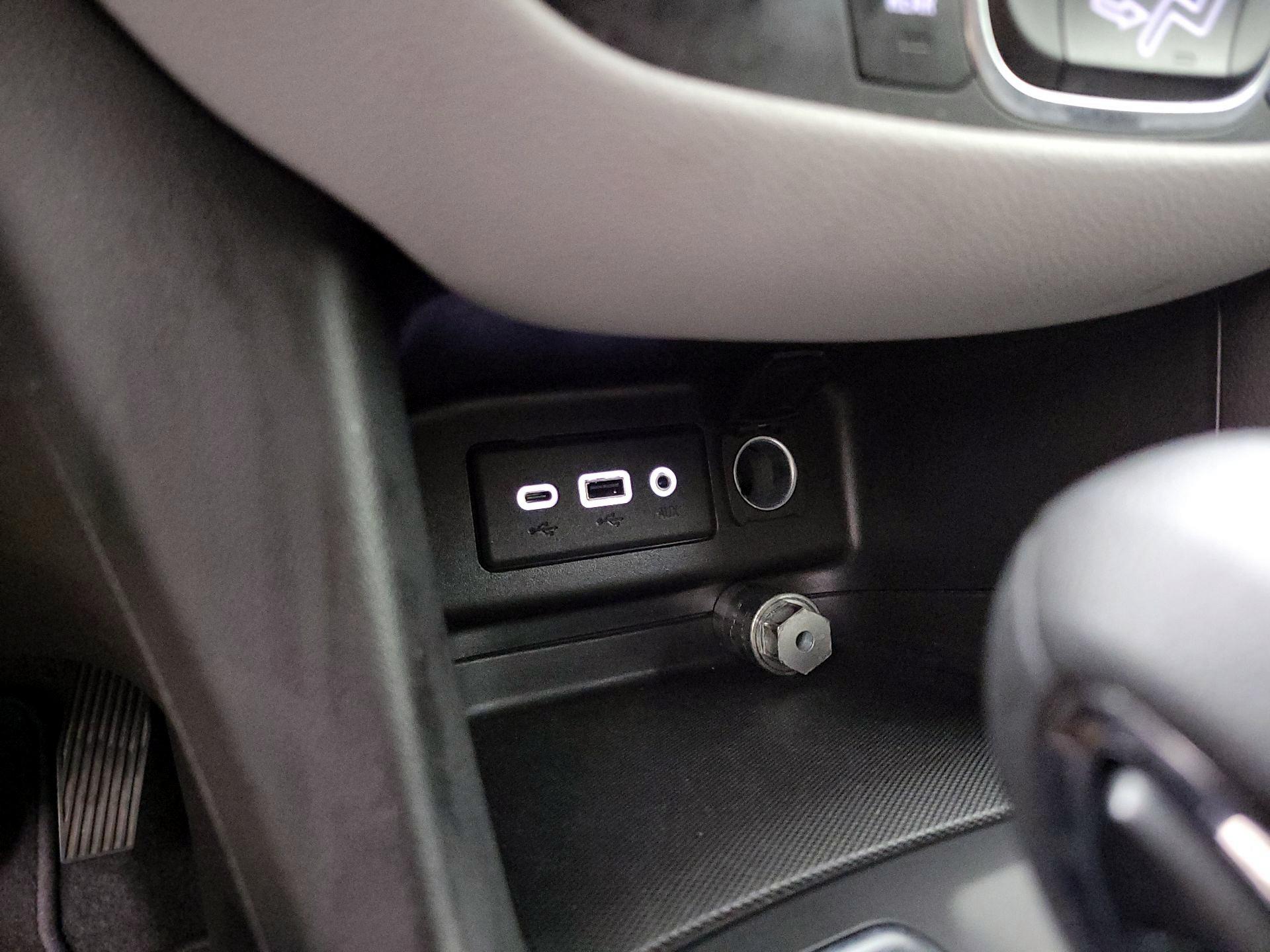 Thumbnail: 2022 Chevrolet Equinox - 18