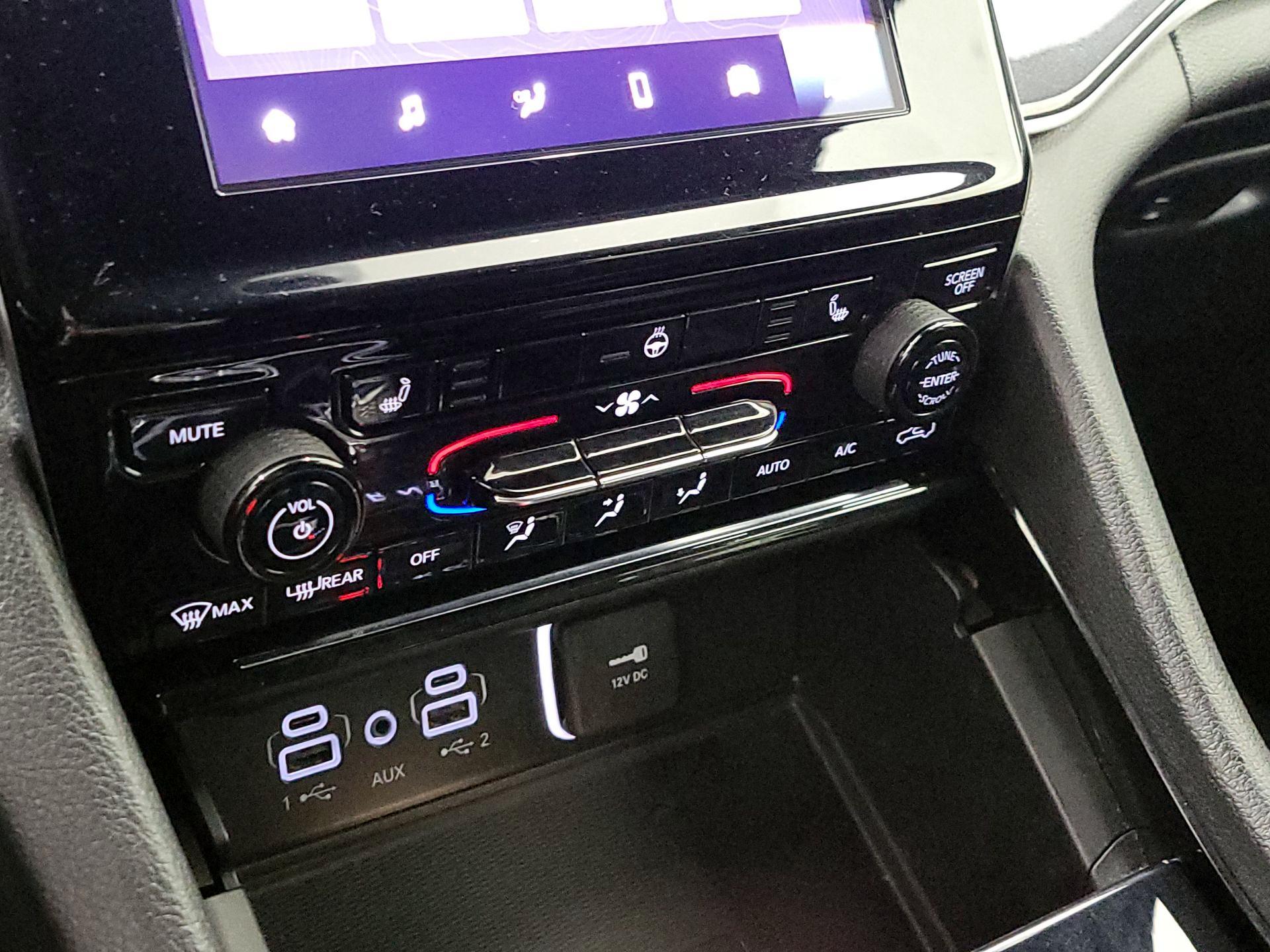 Thumbnail: 2023 Jeep Grand Cherokee - 16