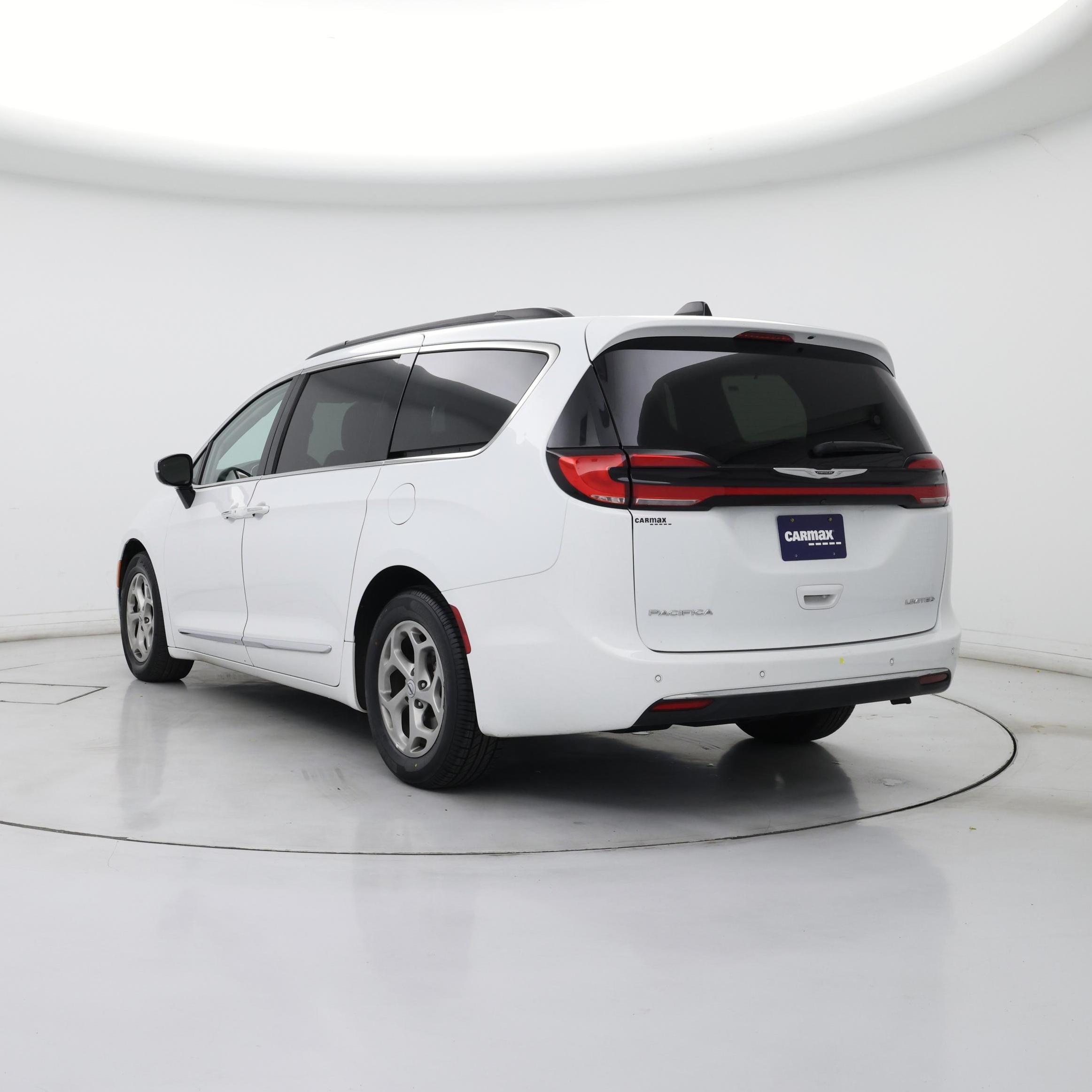 Thumbnail: 2023 Chrysler Pacifica - 2