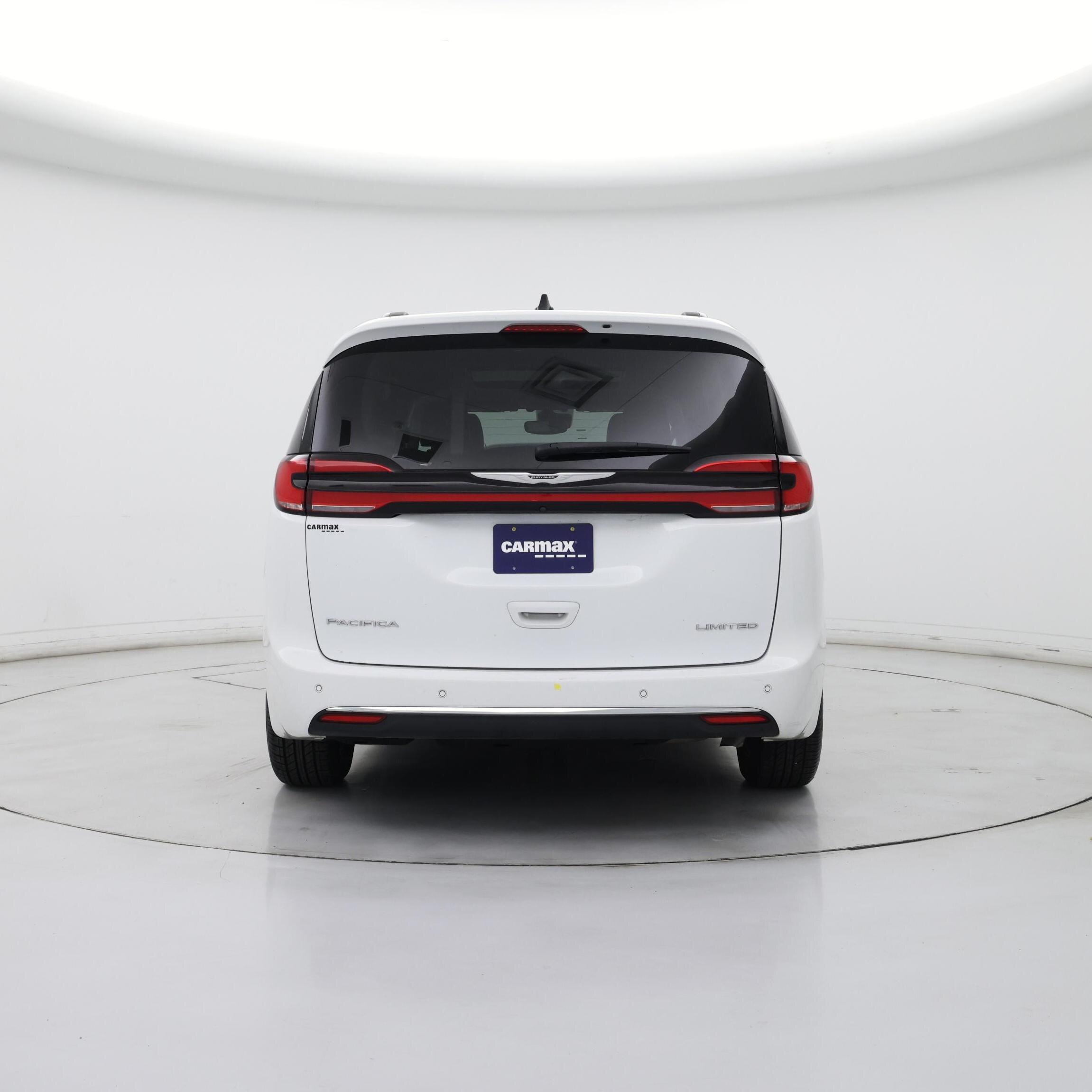 Thumbnail: 2023 Chrysler Pacifica - 6