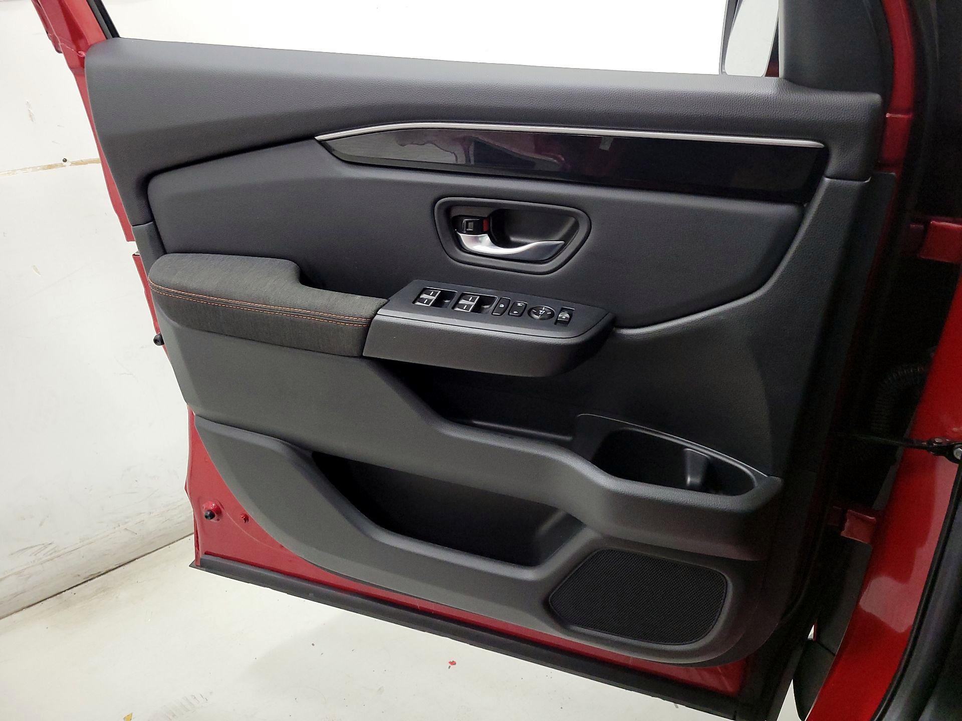 Thumbnail: 2025 Honda Pilot - 12