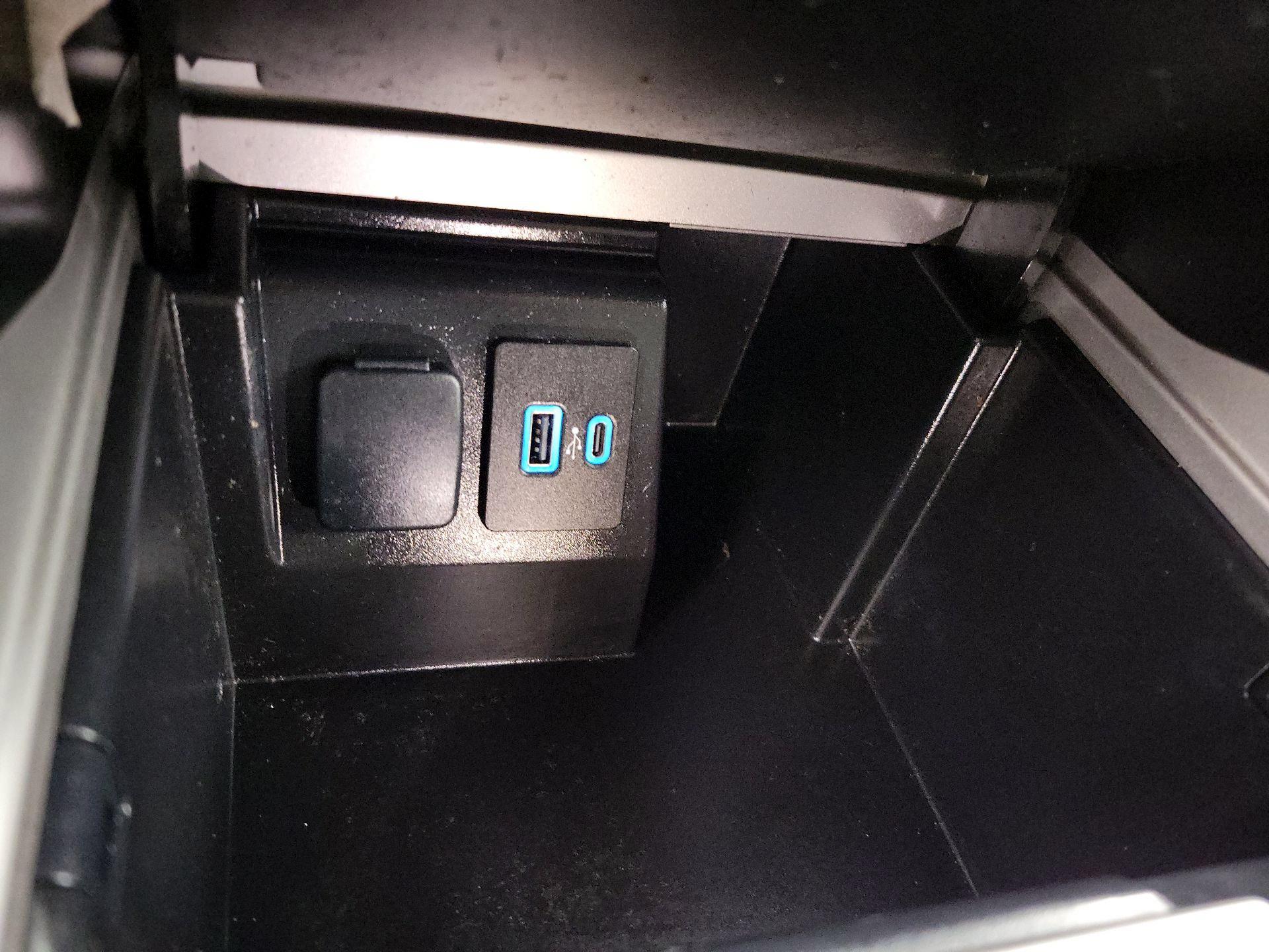 Thumbnail: 2023 Ford Explorer - 19