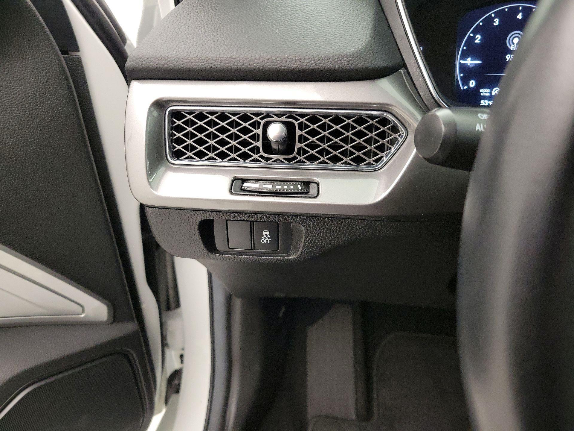 Thumbnail: 2025 Acura Integra - 13