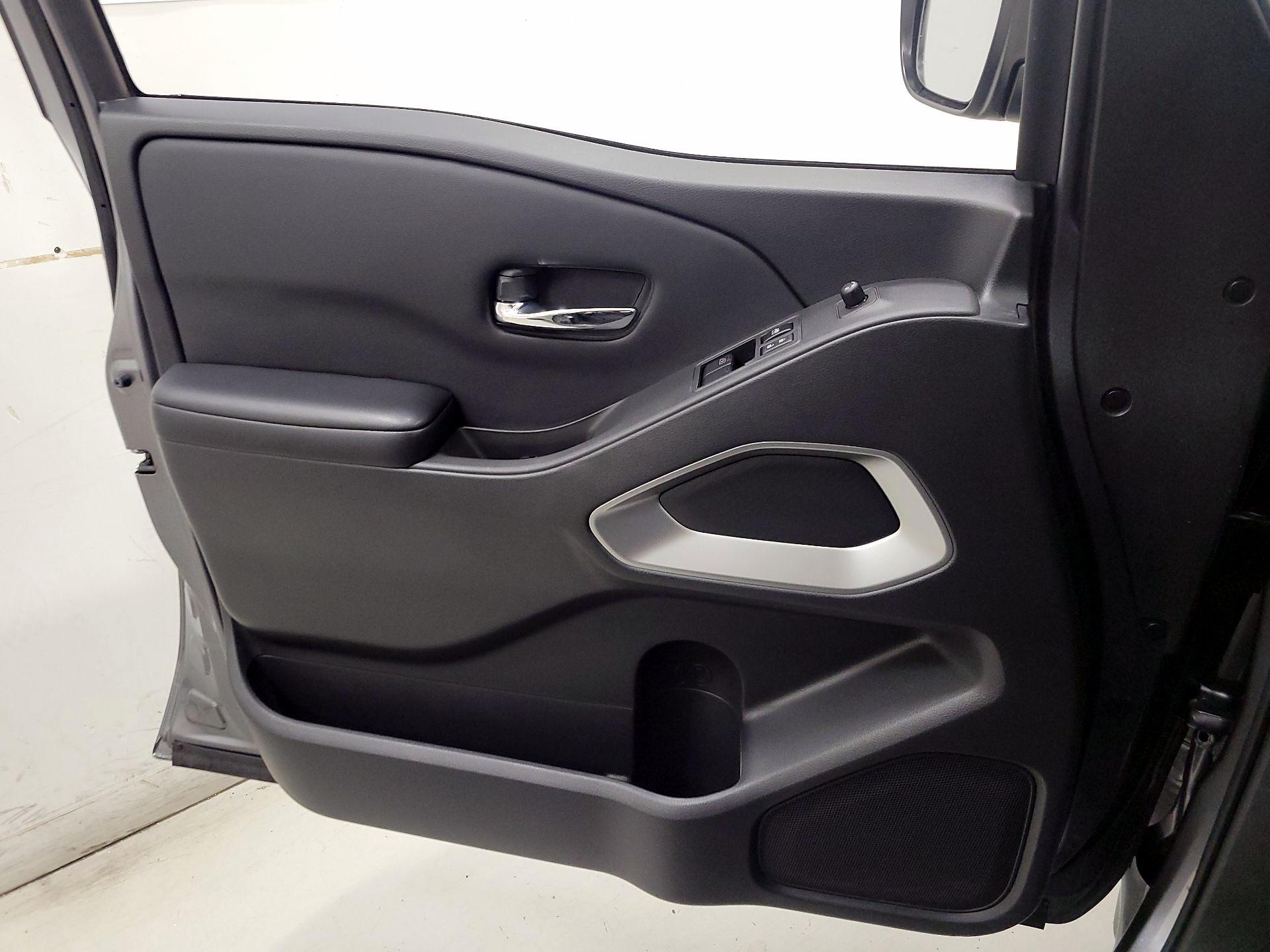 Thumbnail: 2025 Nissan Frontier - 12