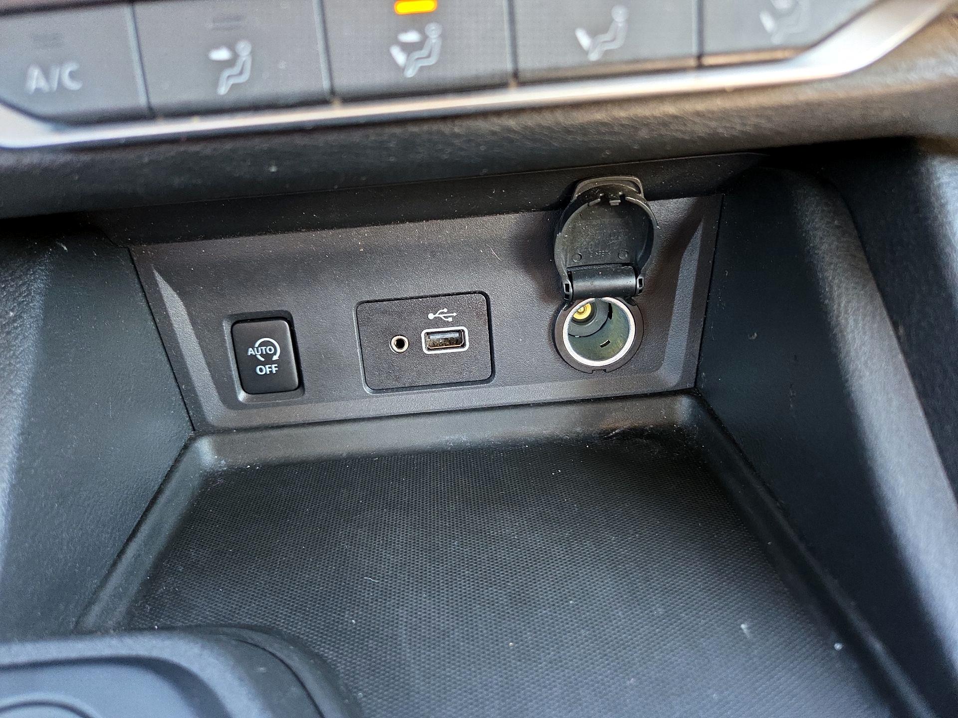 Thumbnail: 2025 Nissan Sentra - 16