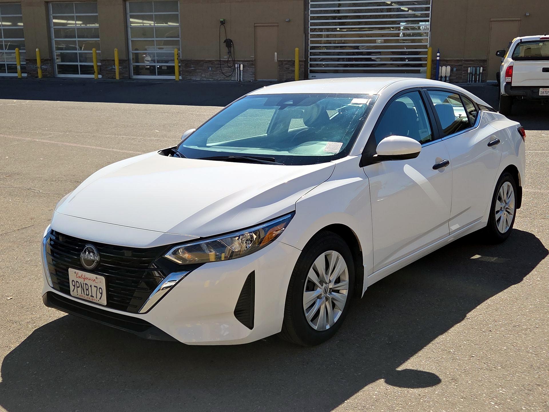 Thumbnail: 2025 Nissan Sentra - 3