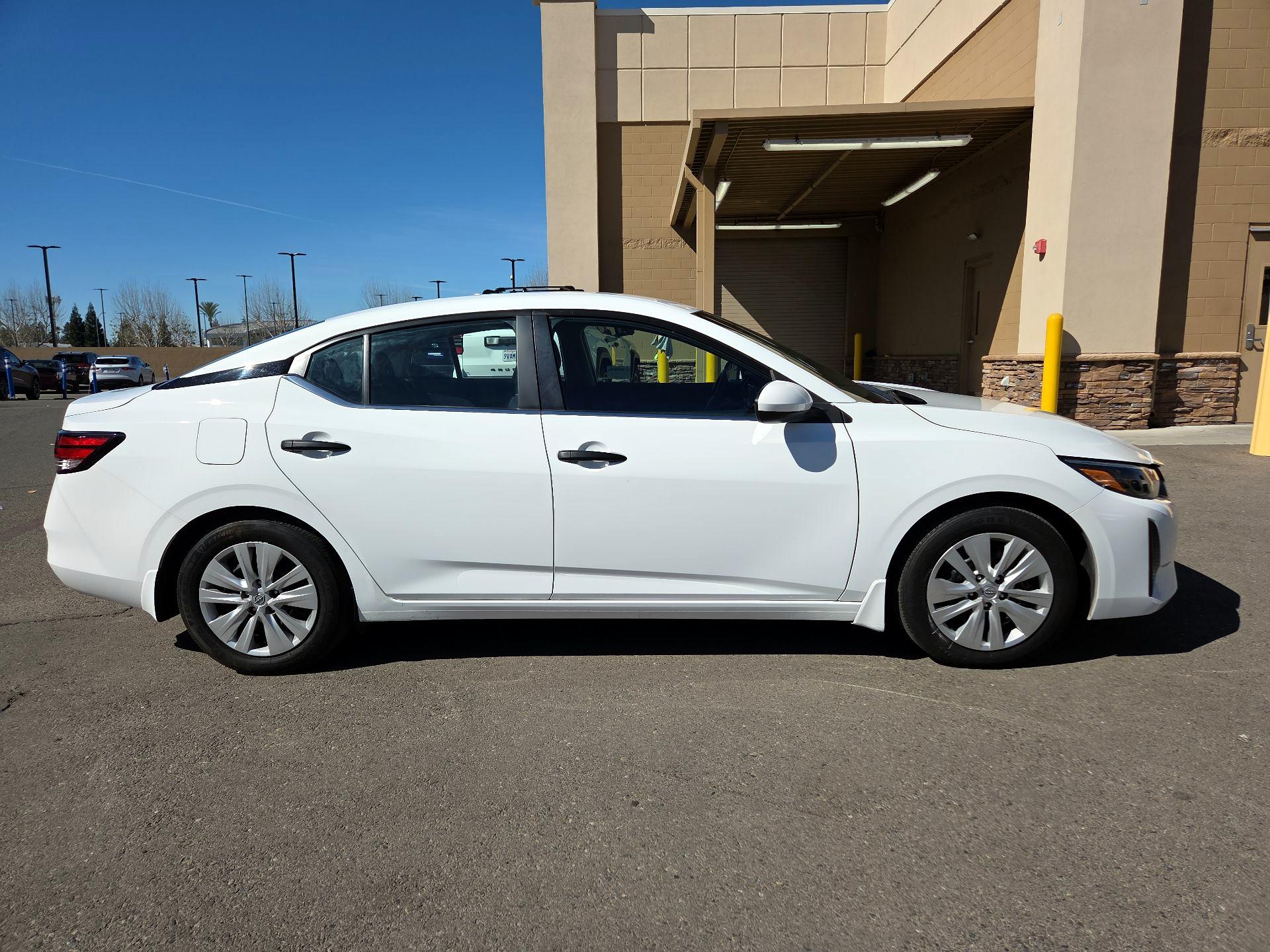 Thumbnail: 2025 Nissan Sentra - 4