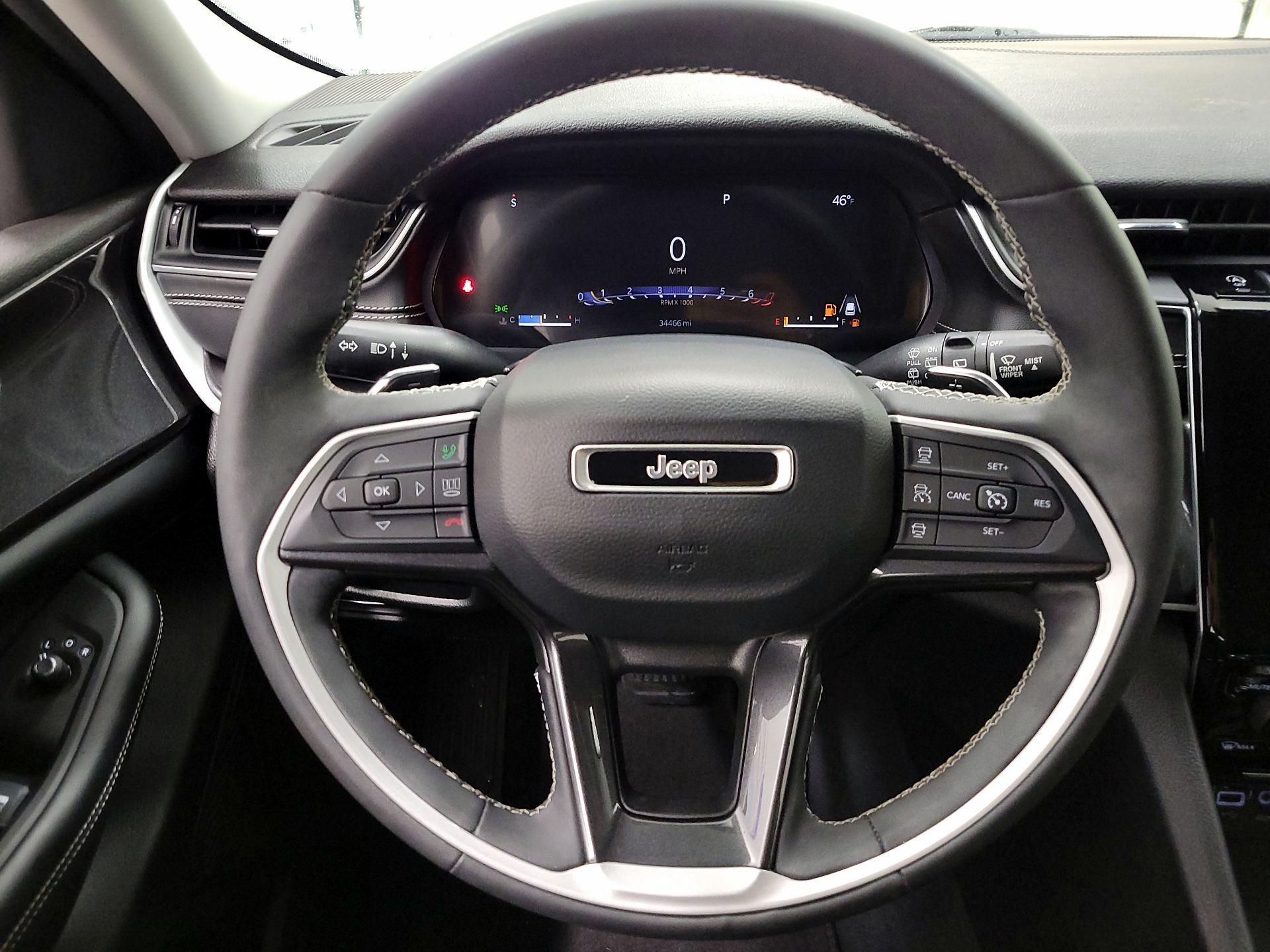 Thumbnail: 2023 Jeep Grand Cherokee - 10