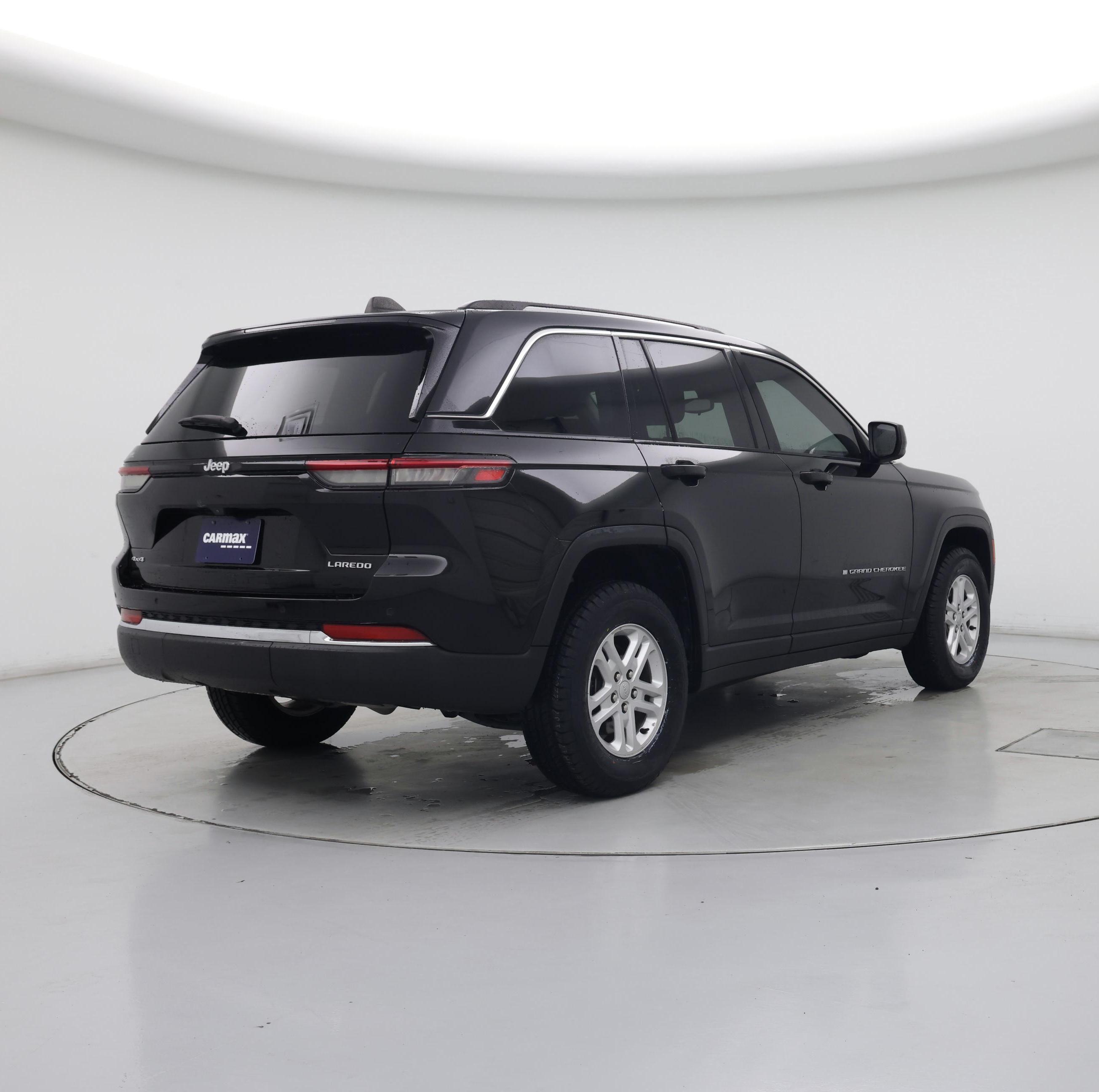 Thumbnail: 2023 Jeep Grand Cherokee - 8