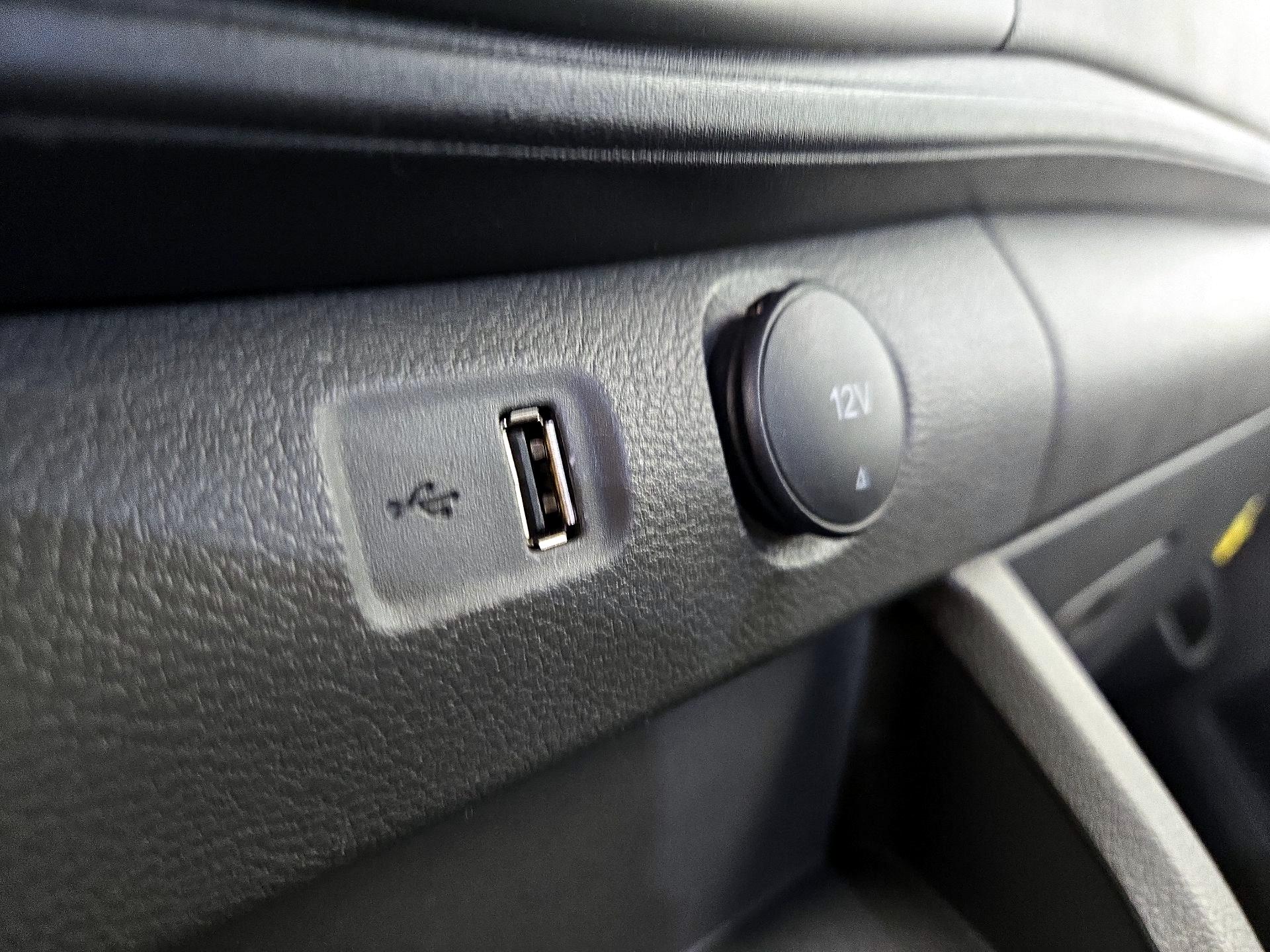 Thumbnail: 2023 Ford Transit Series - 18