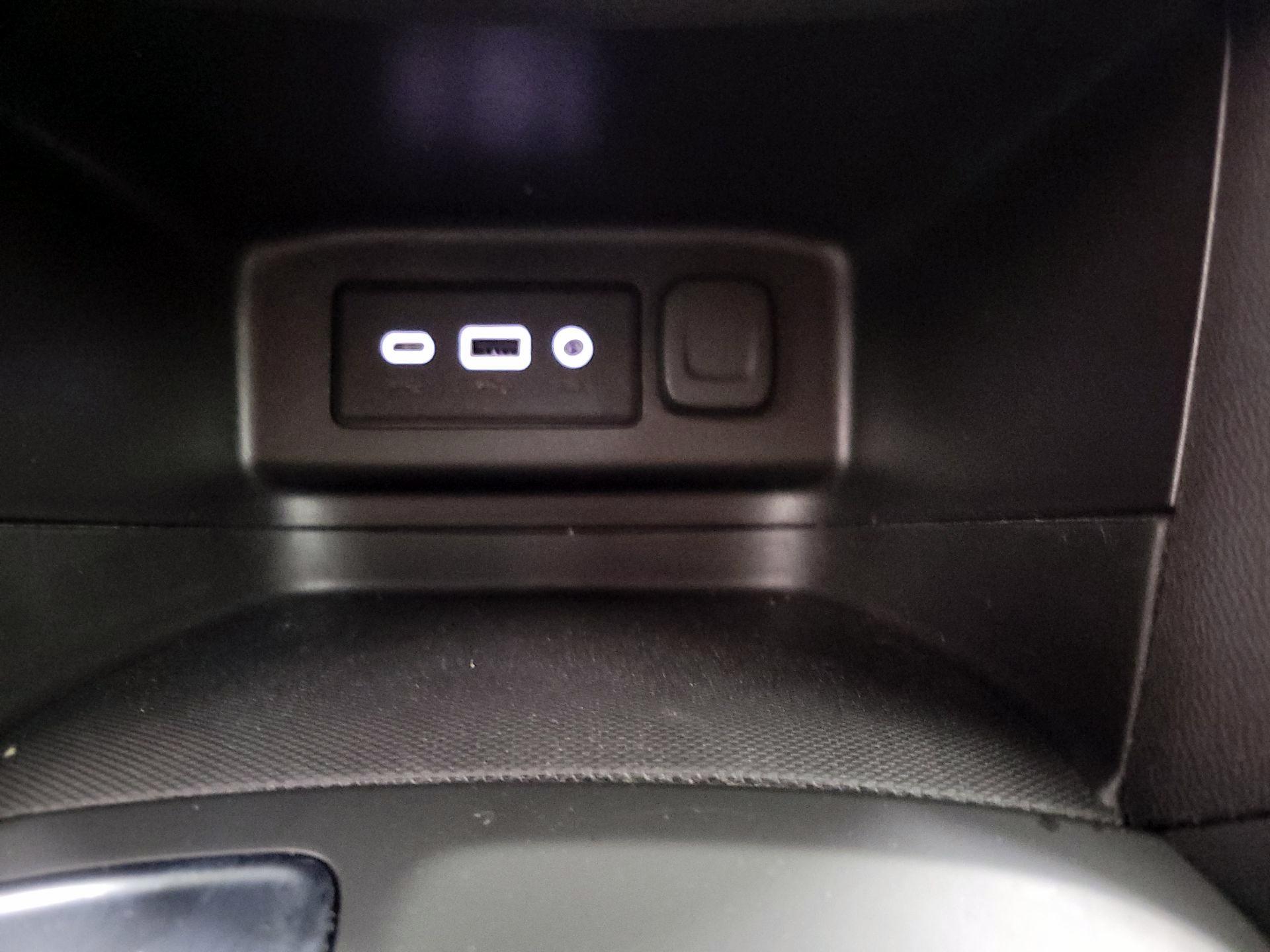 Thumbnail: 2022 Chevrolet Equinox - 18