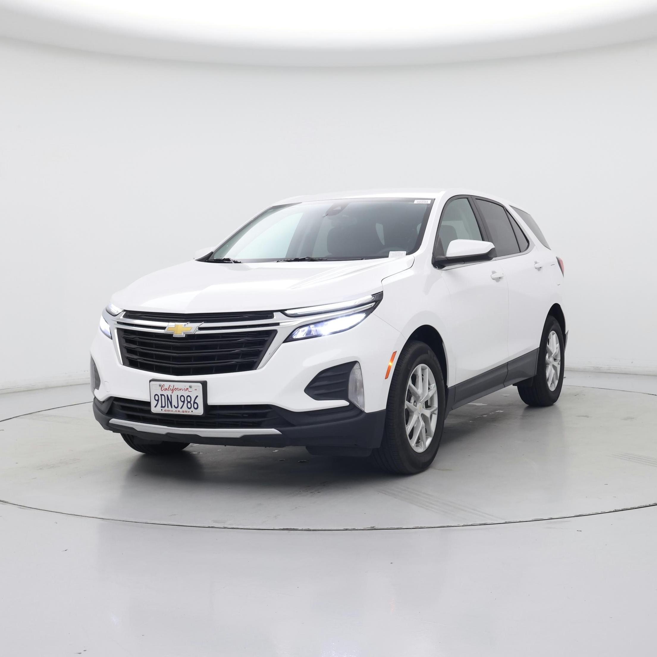 Thumbnail: 2022 Chevrolet Equinox - 4