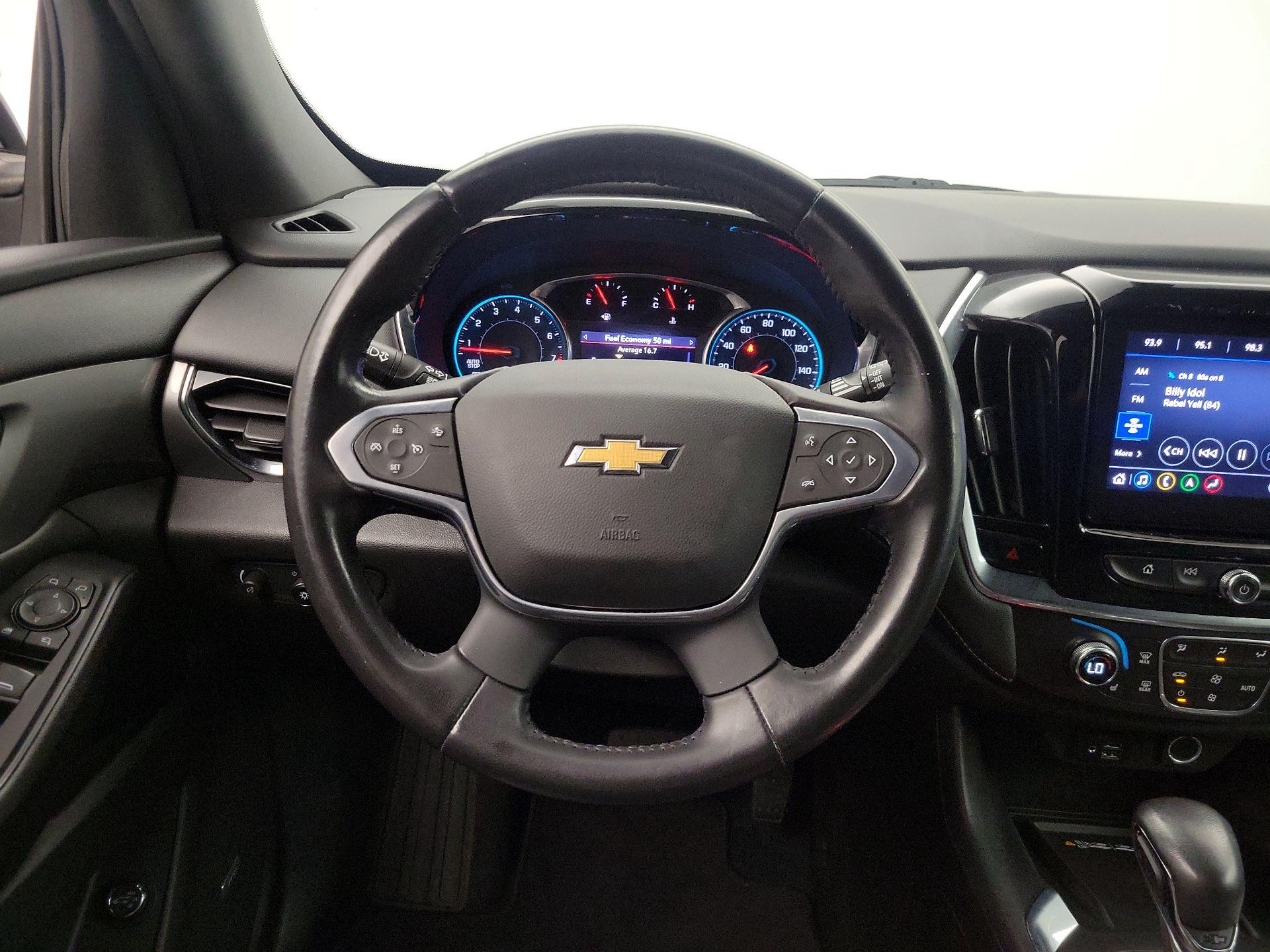 Thumbnail: 2022 Chevrolet Traverse - 10