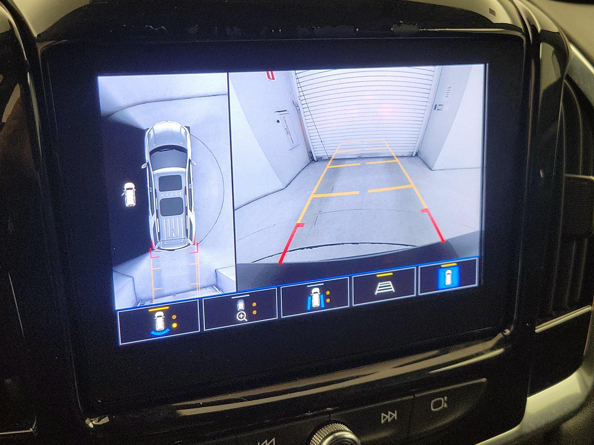 Thumbnail: 2022 Chevrolet Traverse - 14