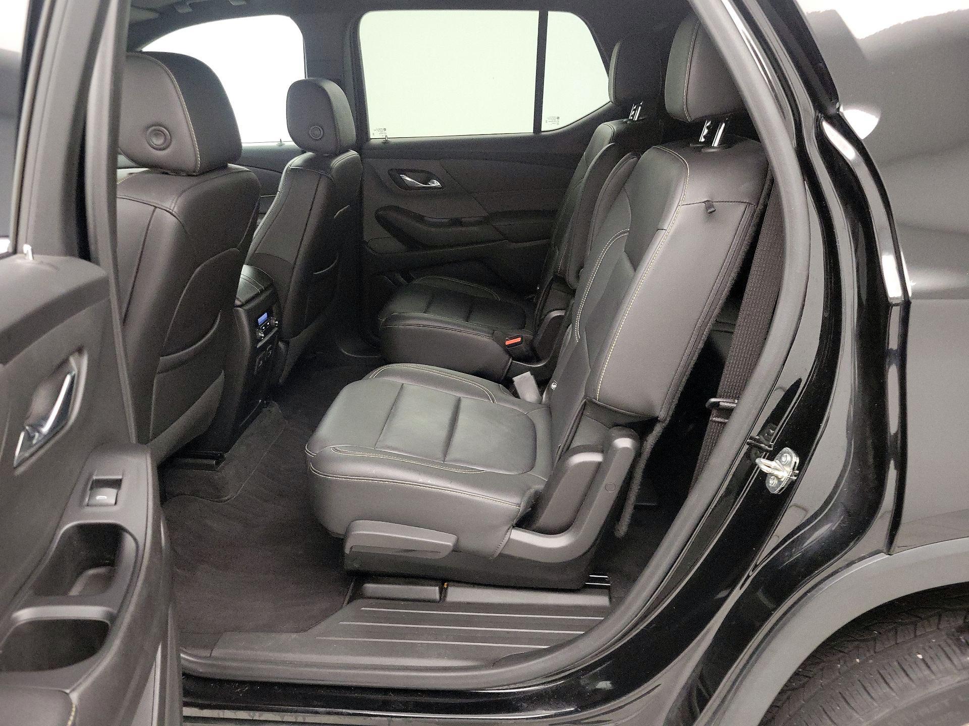 Thumbnail: 2022 Chevrolet Traverse - 20